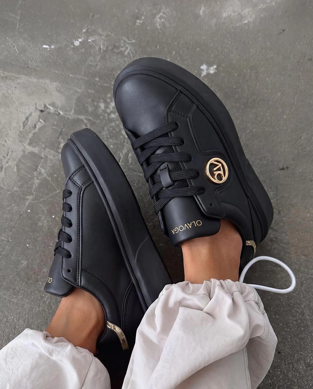 Buty damskie OLAVOGA HALO - Czarny