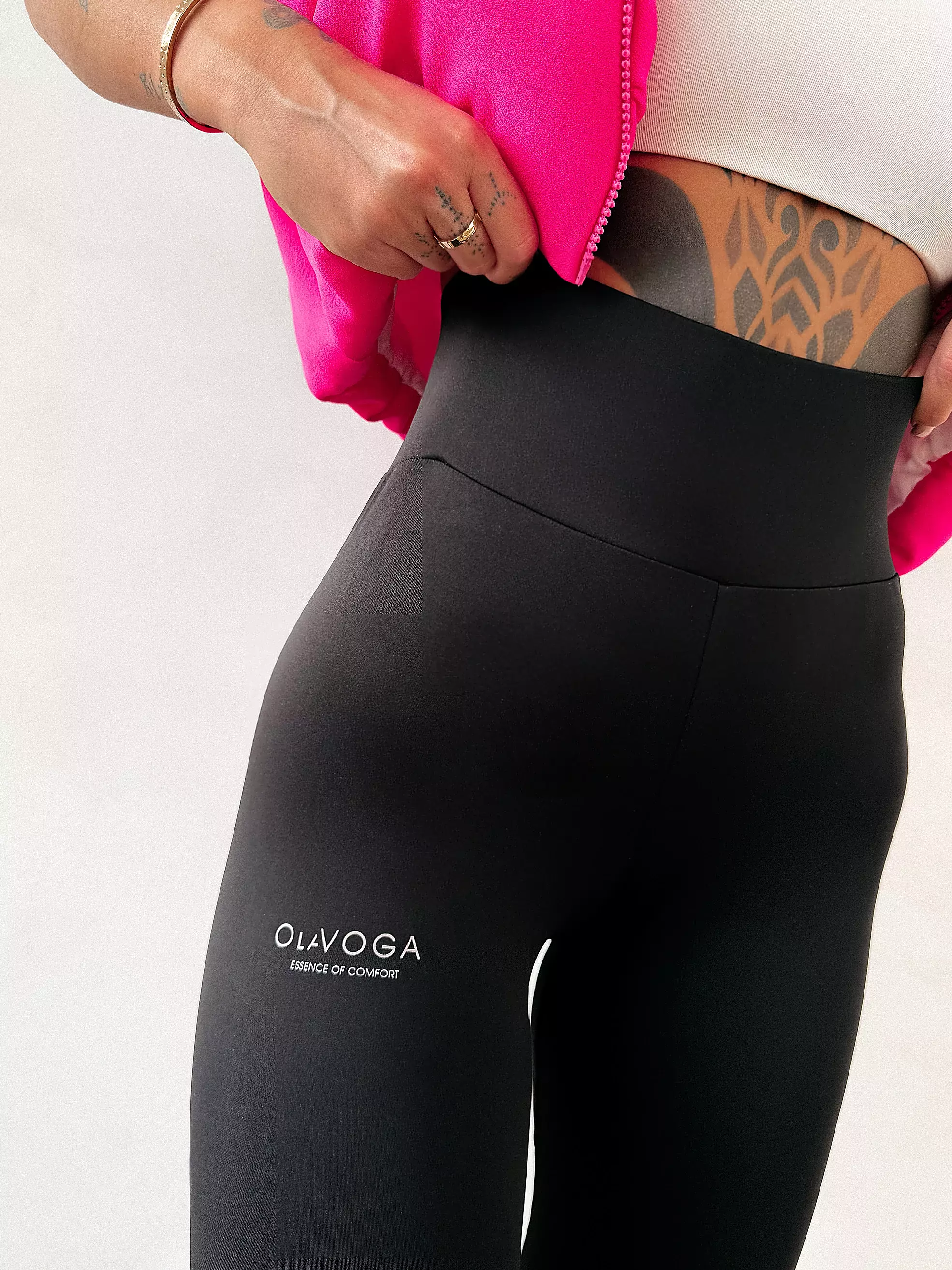 OLAVOGA PLAIN Leggings mit hoher Taille - Schwarz