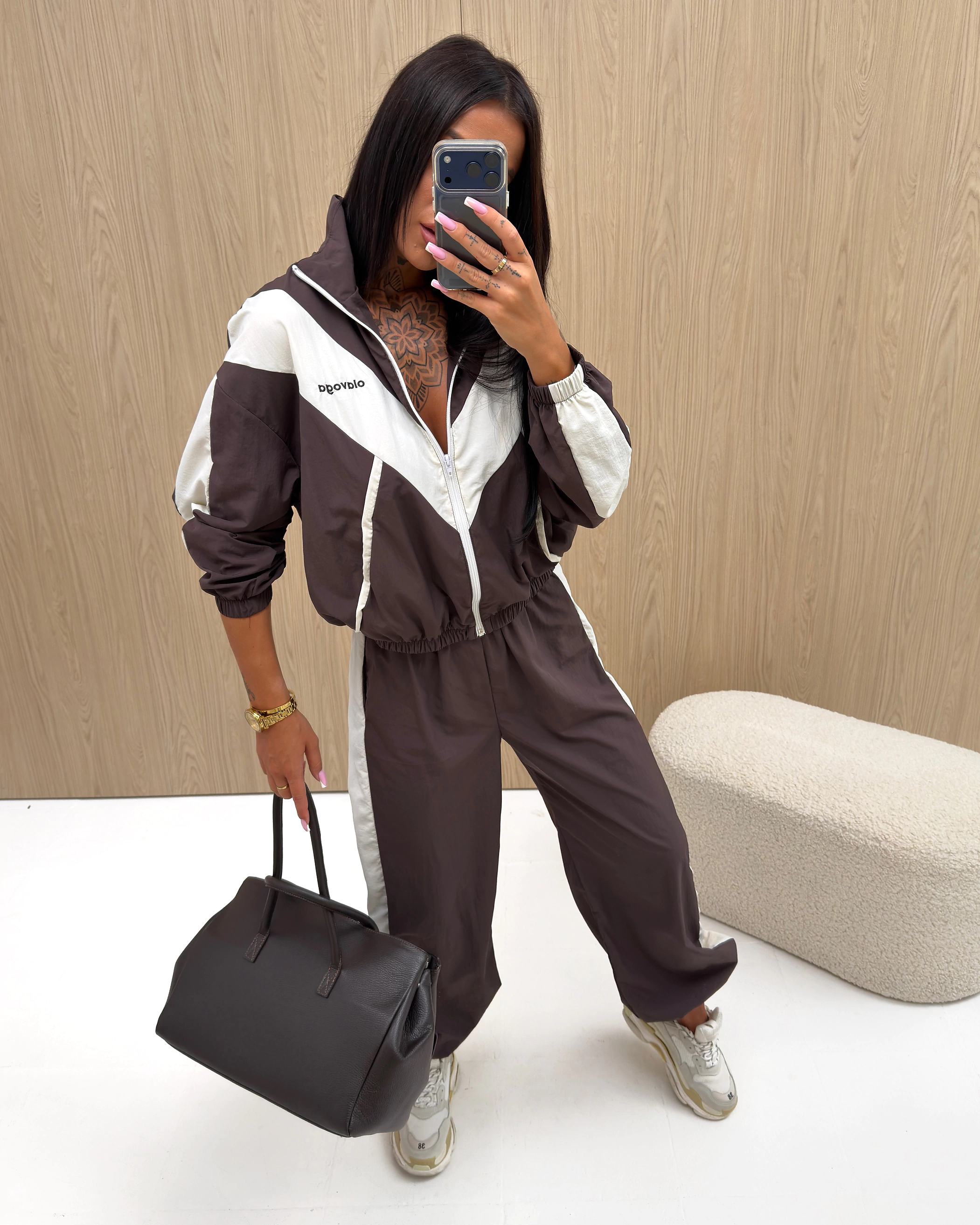 OLAVOGA VOID women’s streetwear hoodie – Brown + ecru