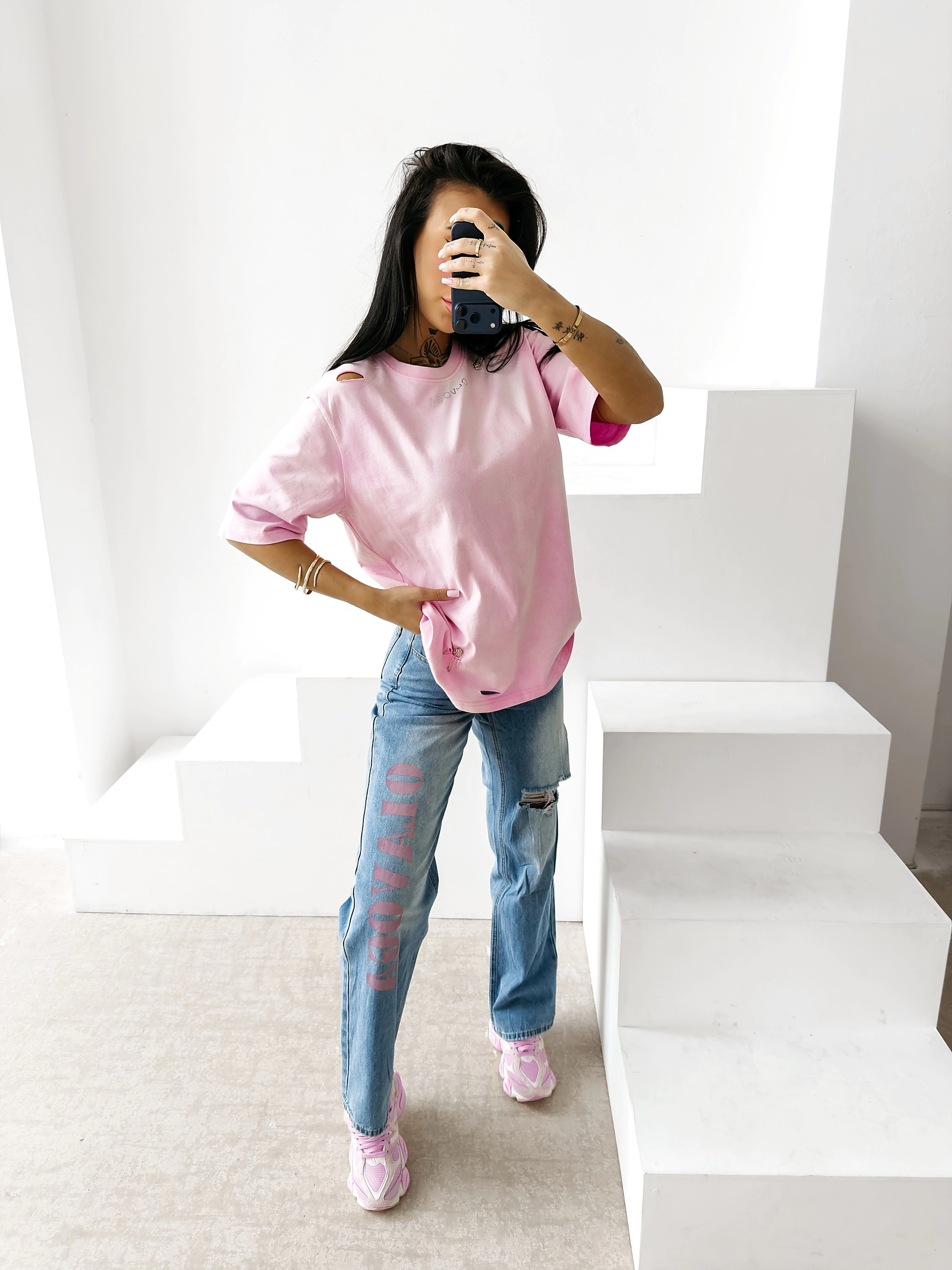 T-shirt damski oversize OLAVOGA ZOANCE - Róż