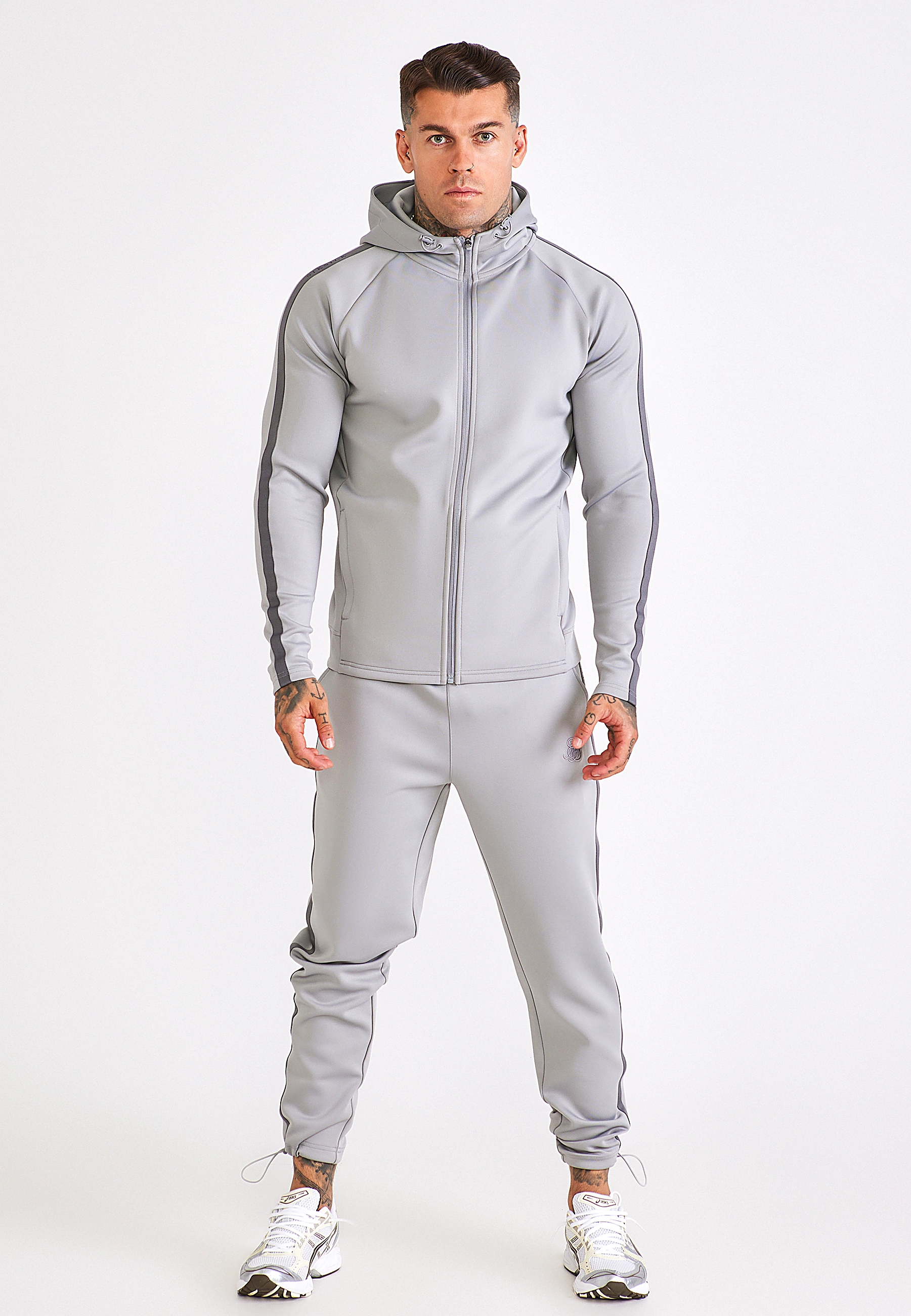 Komplet dresowy z taśmami SIKSILK 29415 Szary – zdjęcie produktu