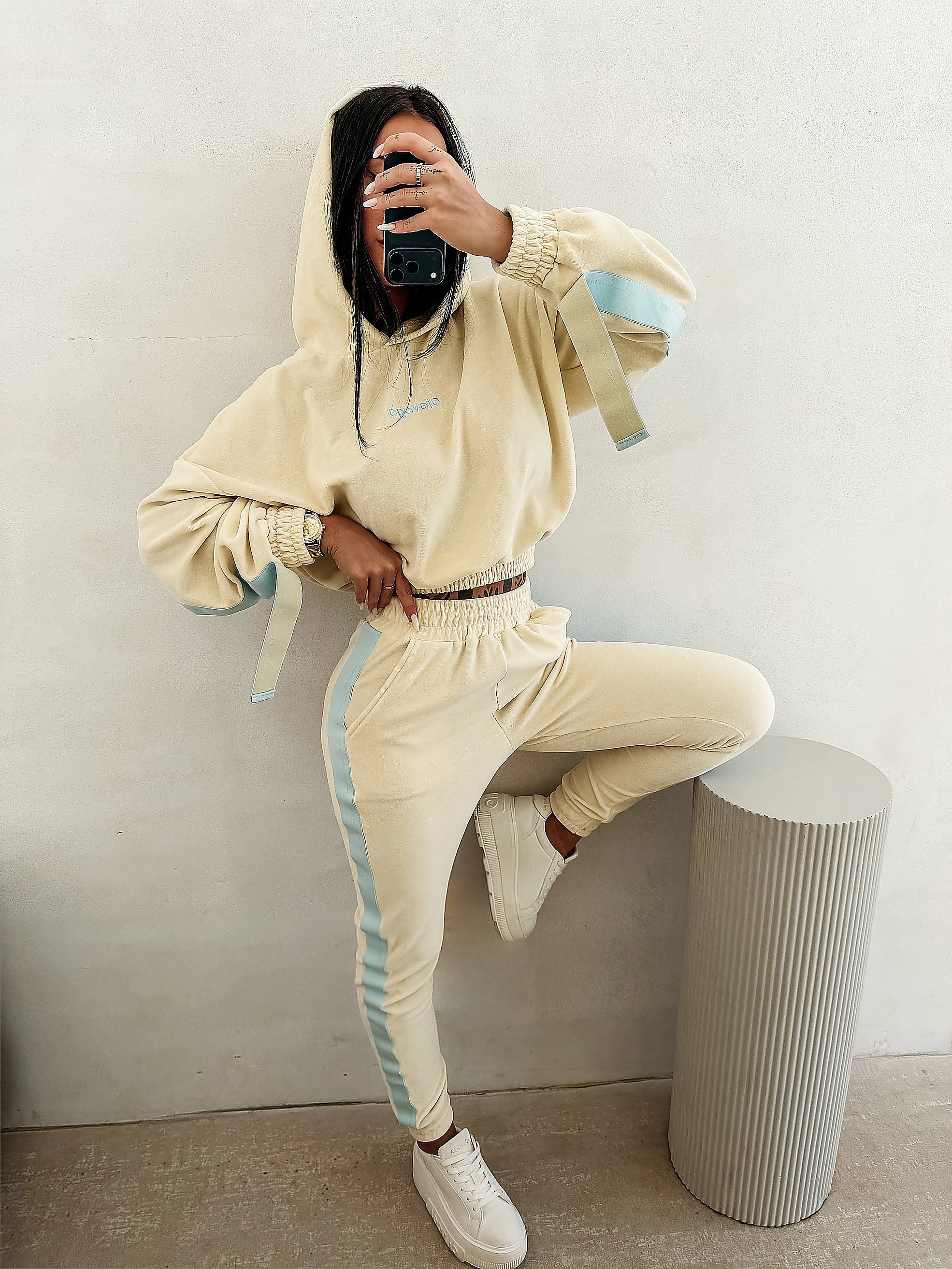 Damenset aus Velours OLAVOGA SMOOVE - Beige