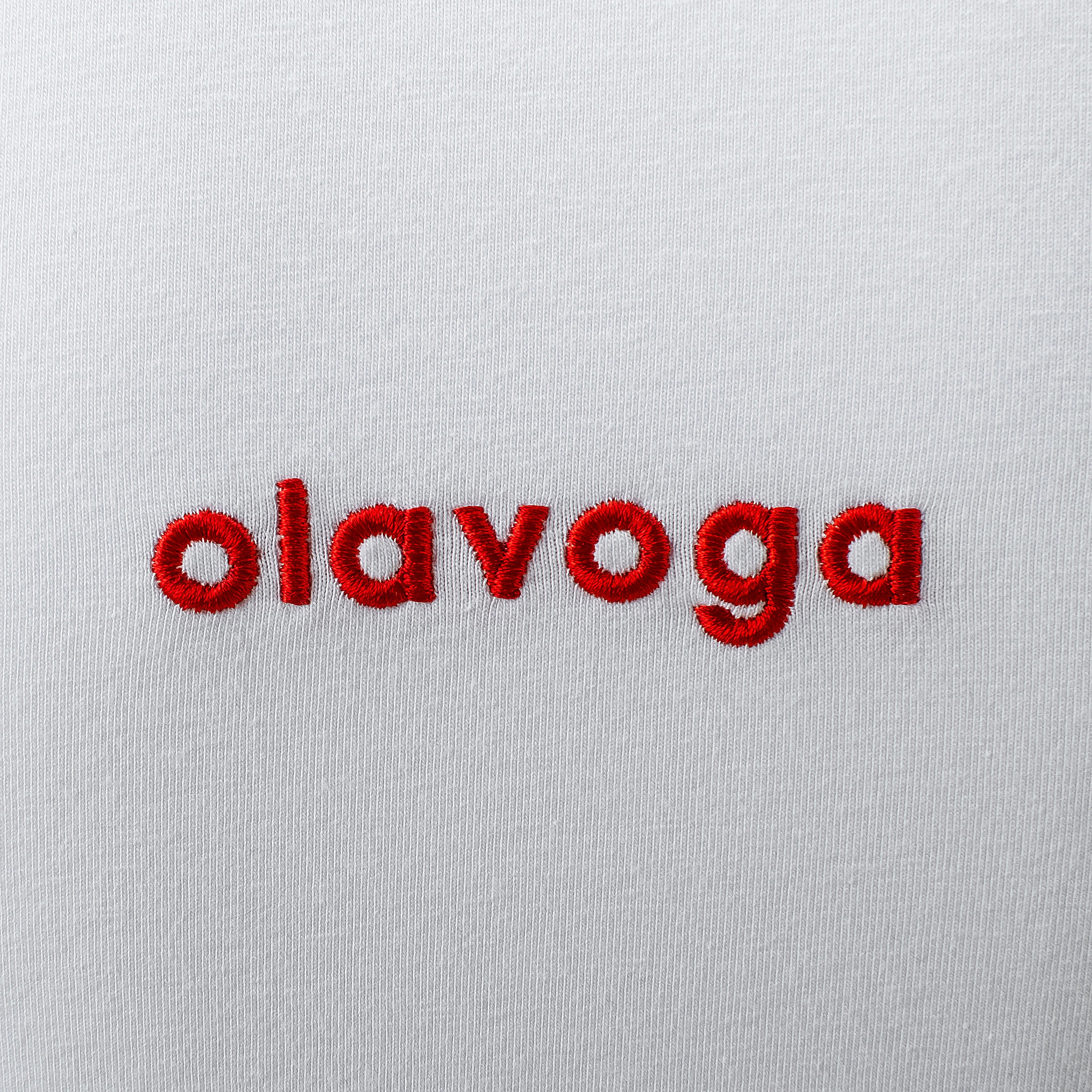 OLAVOGA AMORIA taillierte Bluse mit schmaler Passform - Weiß