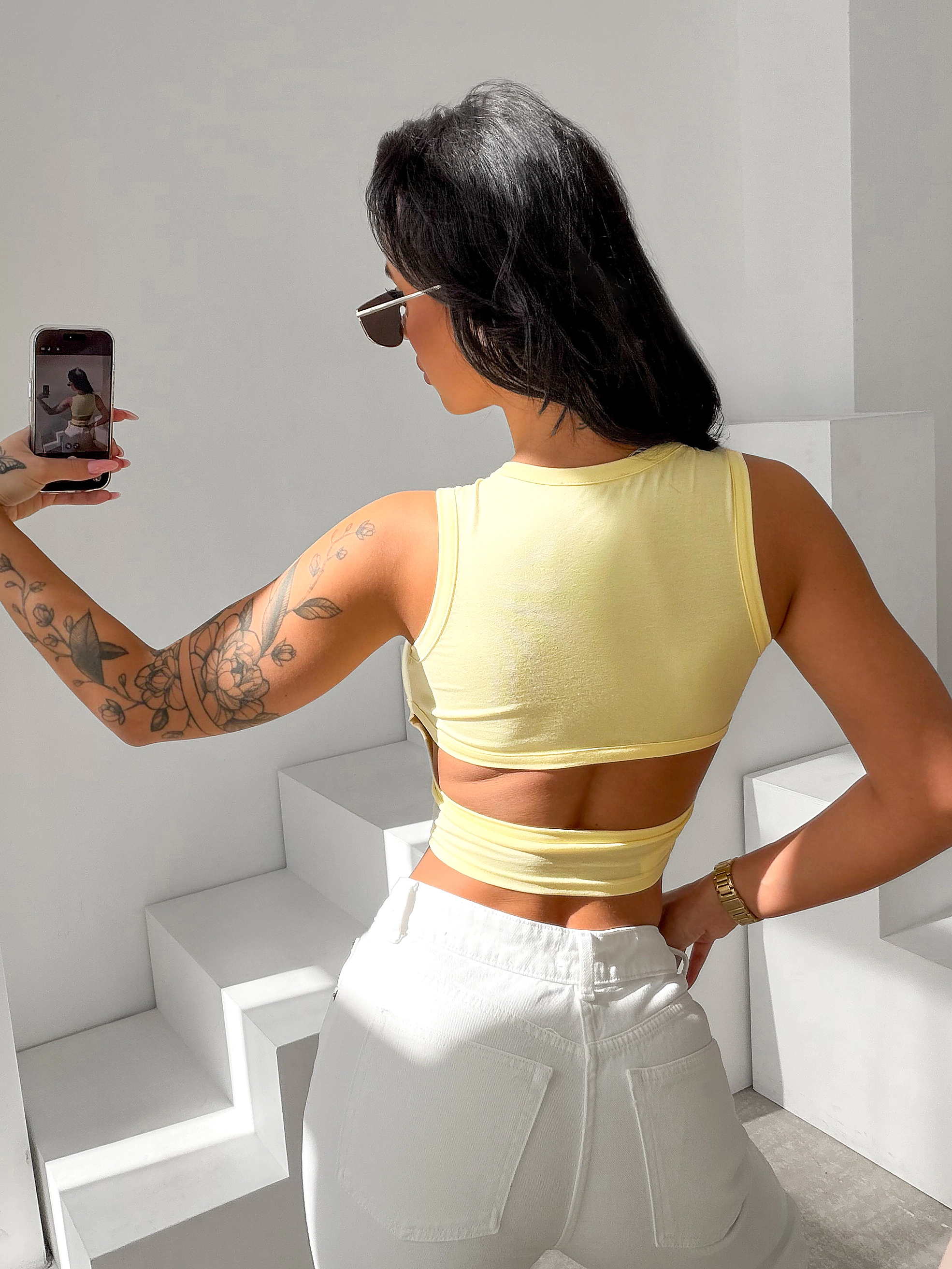 Top damski slim fit OLAVOGA DAYBREAK - Żółty