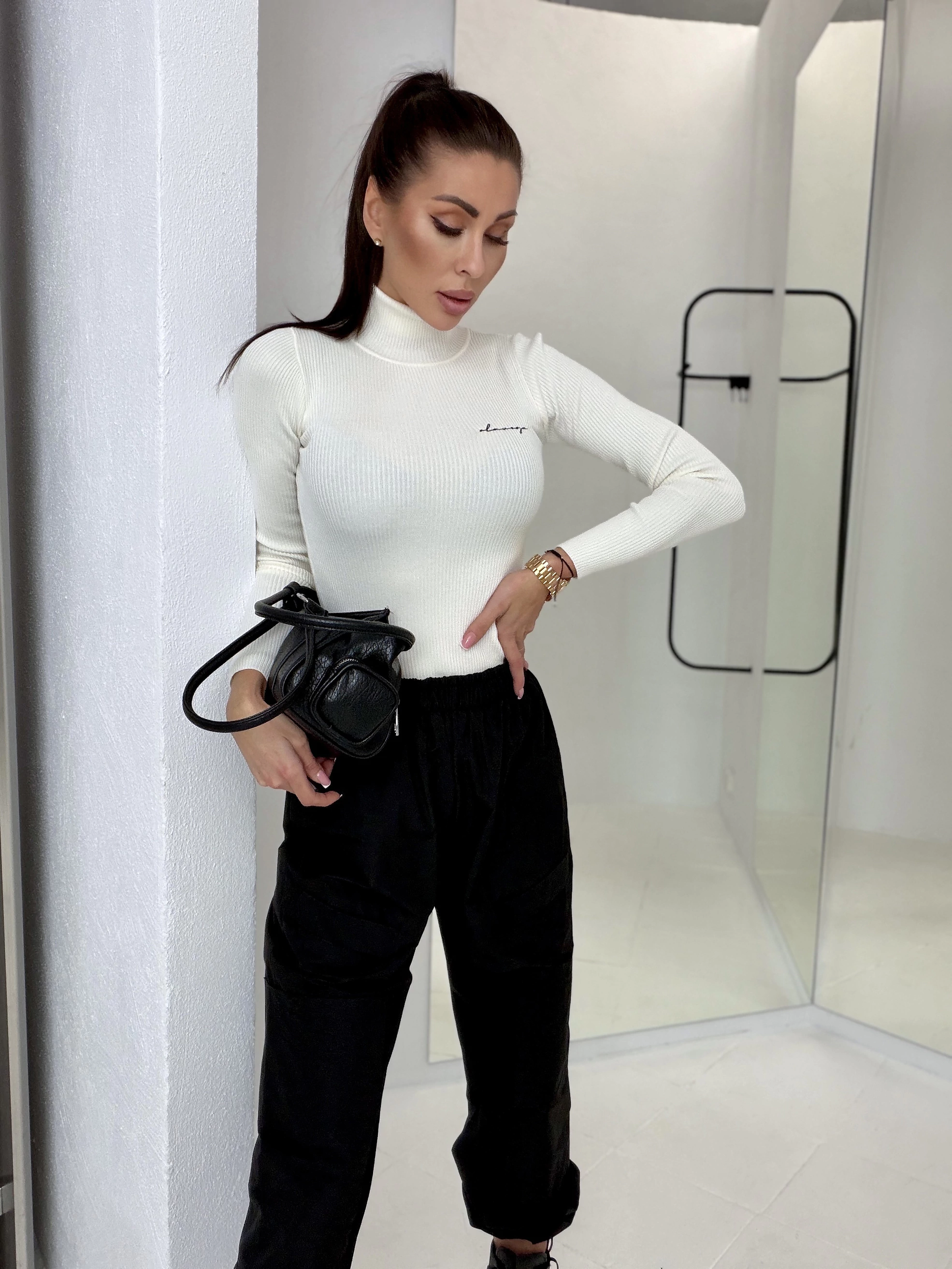 OLAVOGA BLEMENDO turtleneck top – Ecru