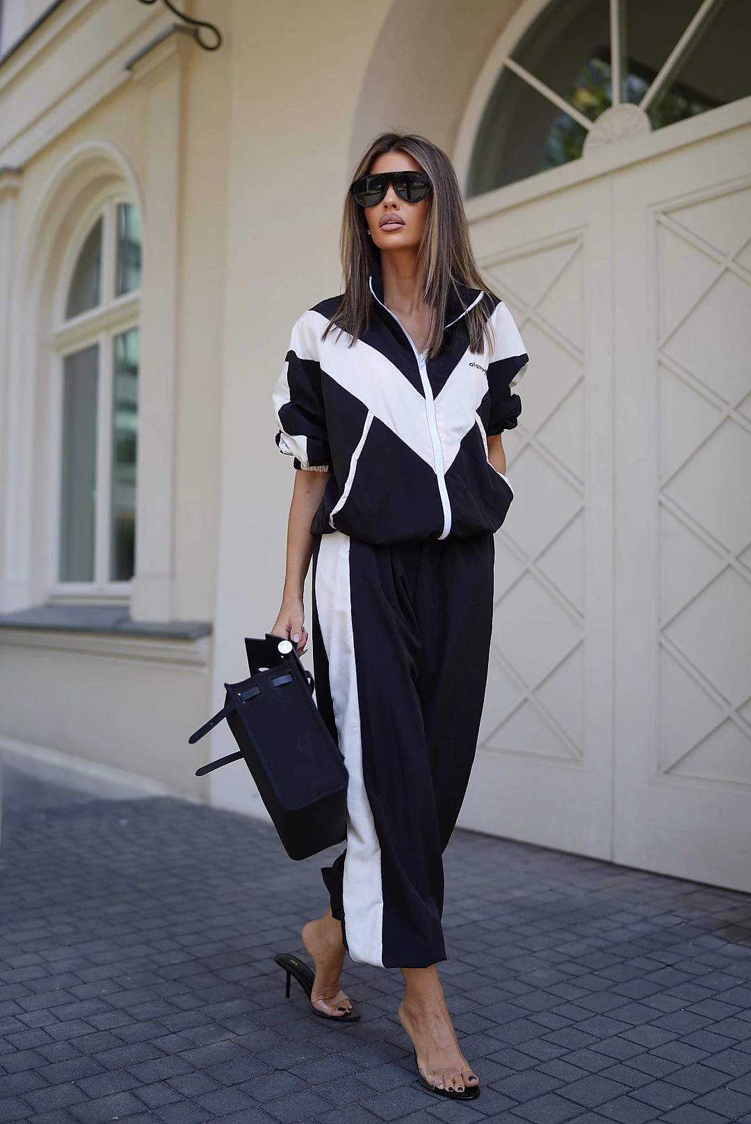 OLAVOGA INVITE women's streetwear trousers – Black + ecru