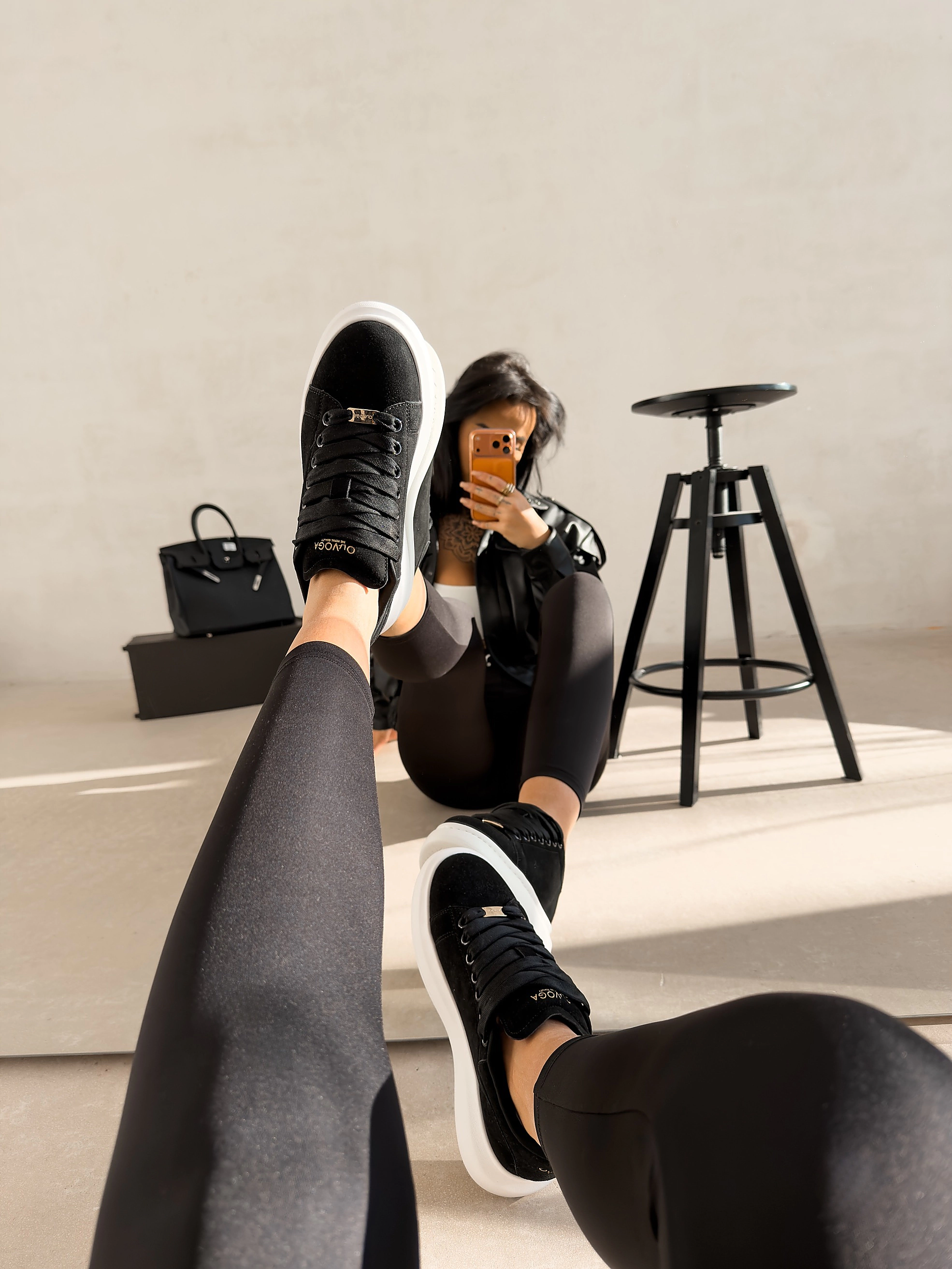 Sneakersy damskie OLAVOGA MERLO - Czarny