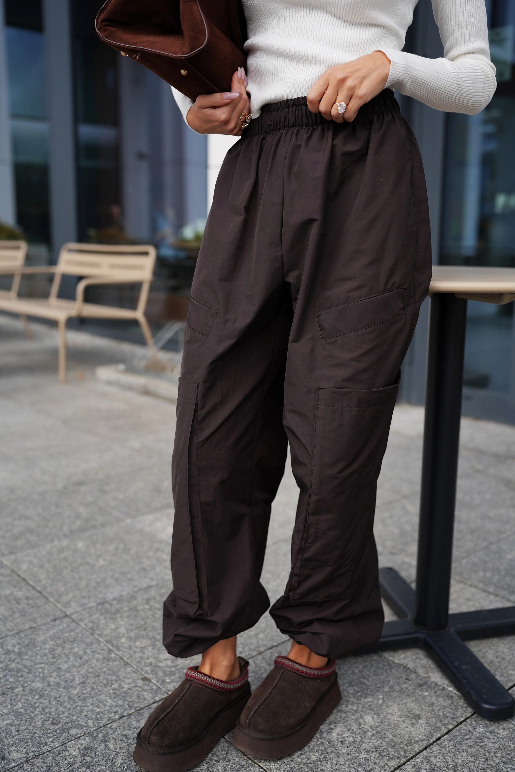 OLAVOGA ARTIFICIAL Nylon-Damenhose – Braun