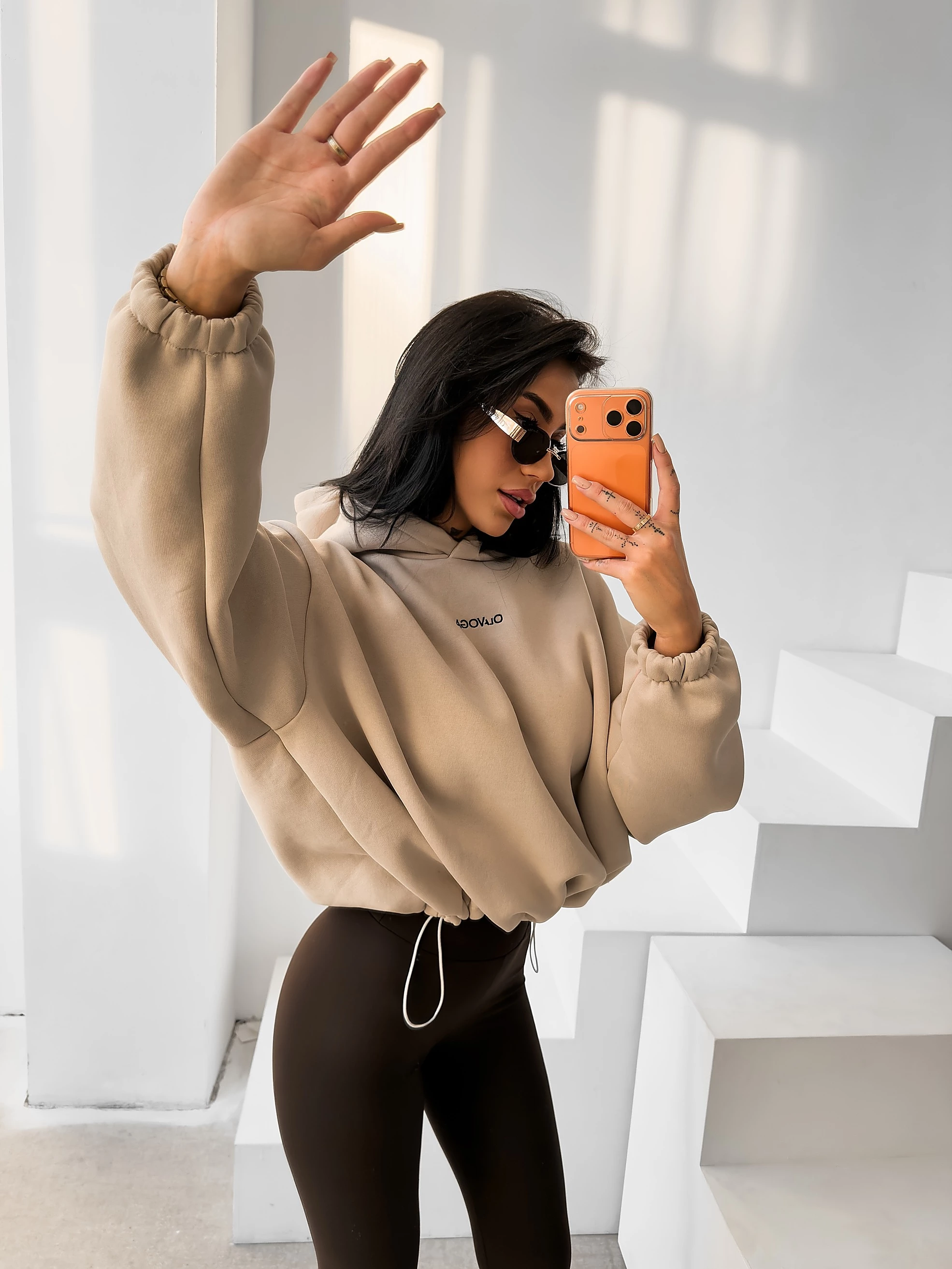 Dámska klasická mikina OLAVOGA - Béžová
