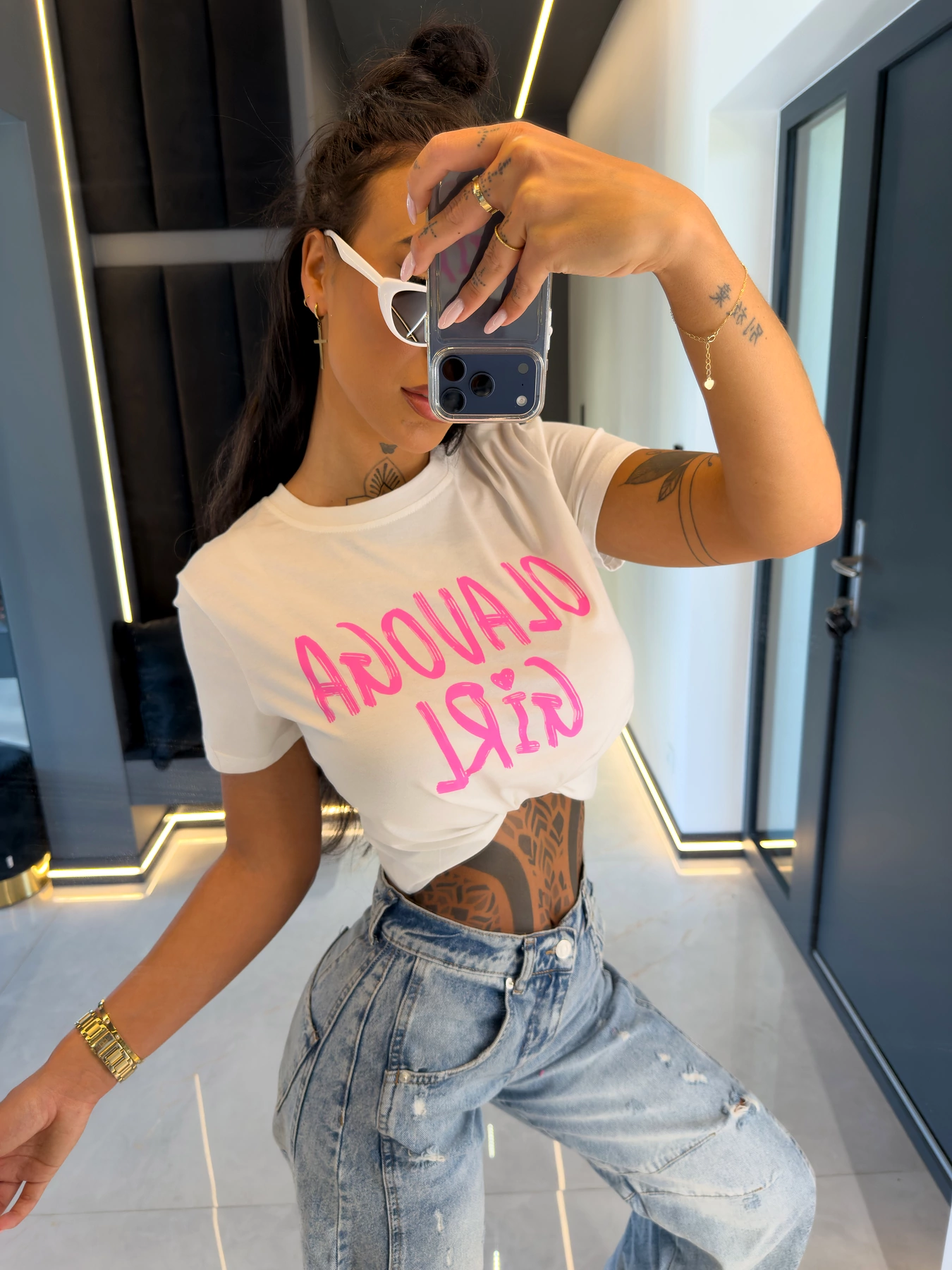 OLAVOGA MALEDY Damen-T-Shirt in Kastenform - Écru