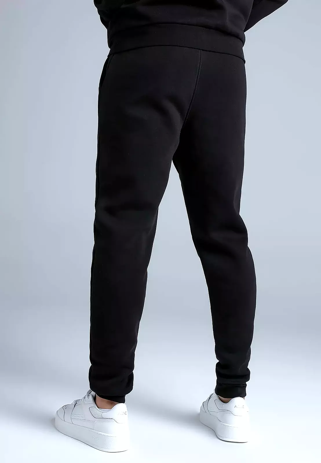 SIKSILK ESSENTIALS Herren Jogginghose 28344 - Schwarz