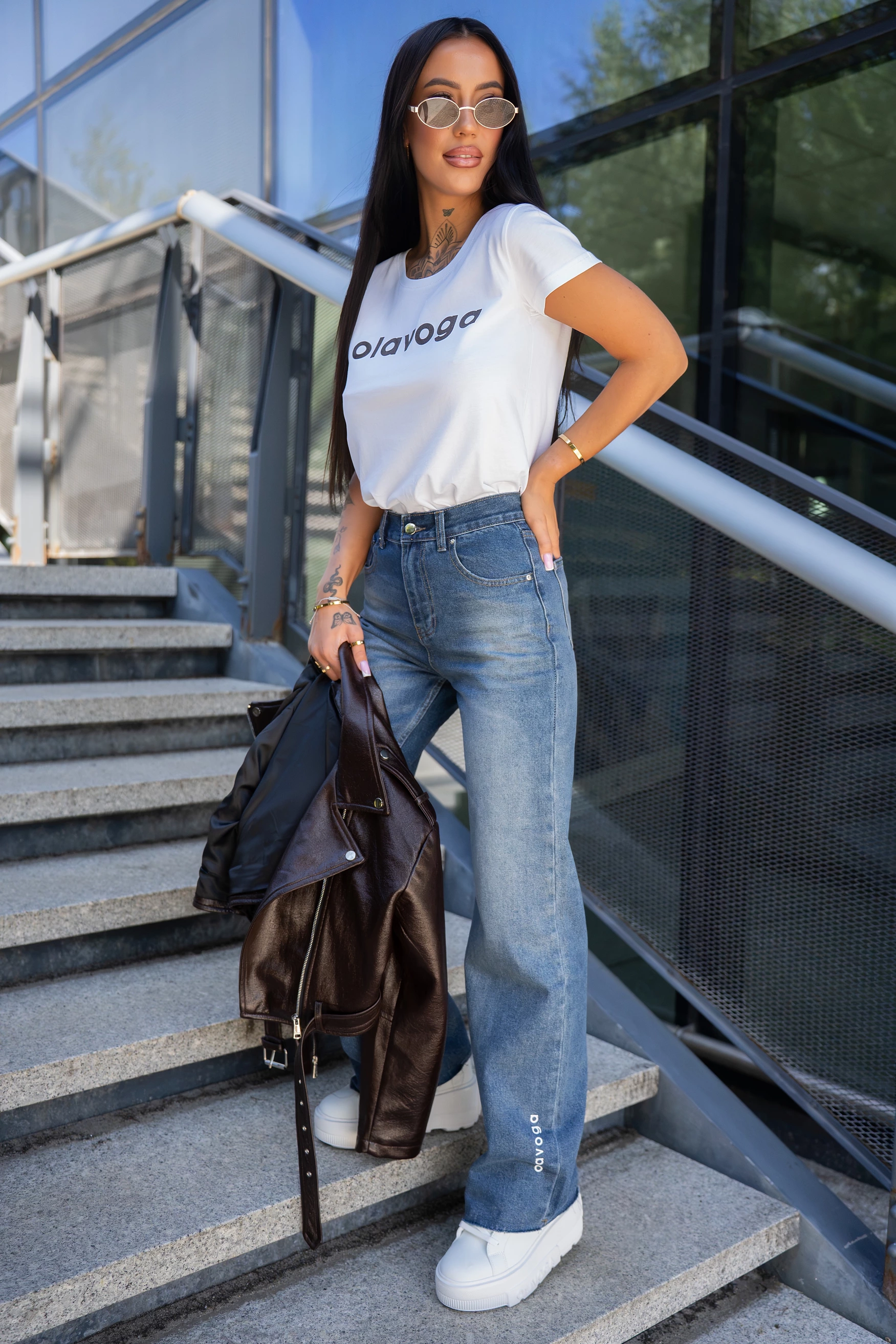 OLAVOGA Essentials: T-shirt basic EARLY - Biały