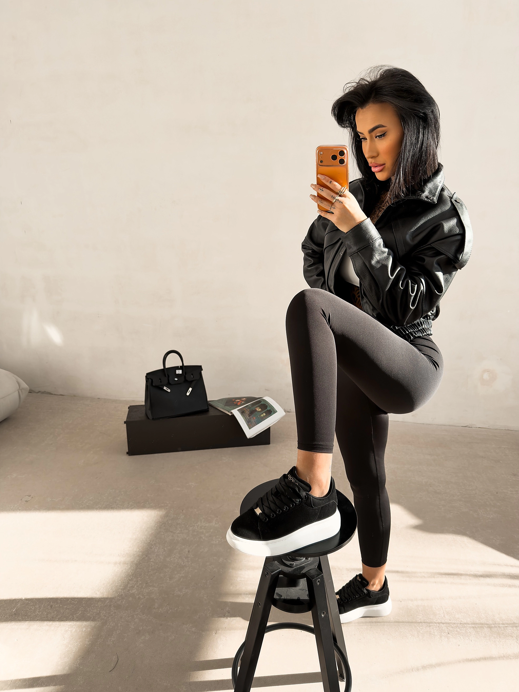 Sneakersy damskie OLAVOGA MERLO - Czarny