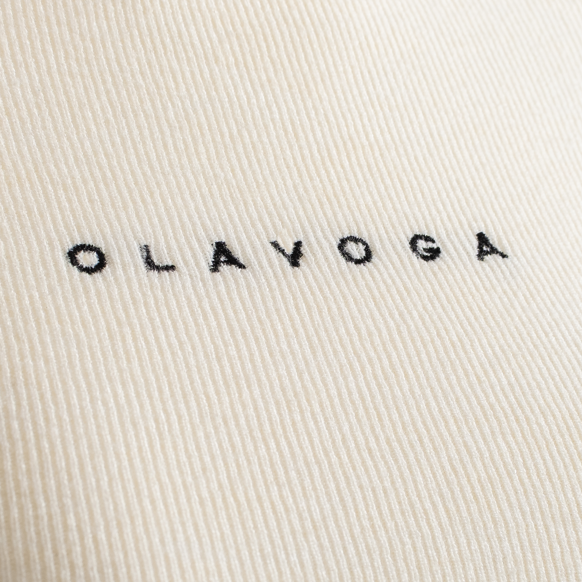 Sweter damski casual OLAVOGA BROGRER - Ecru