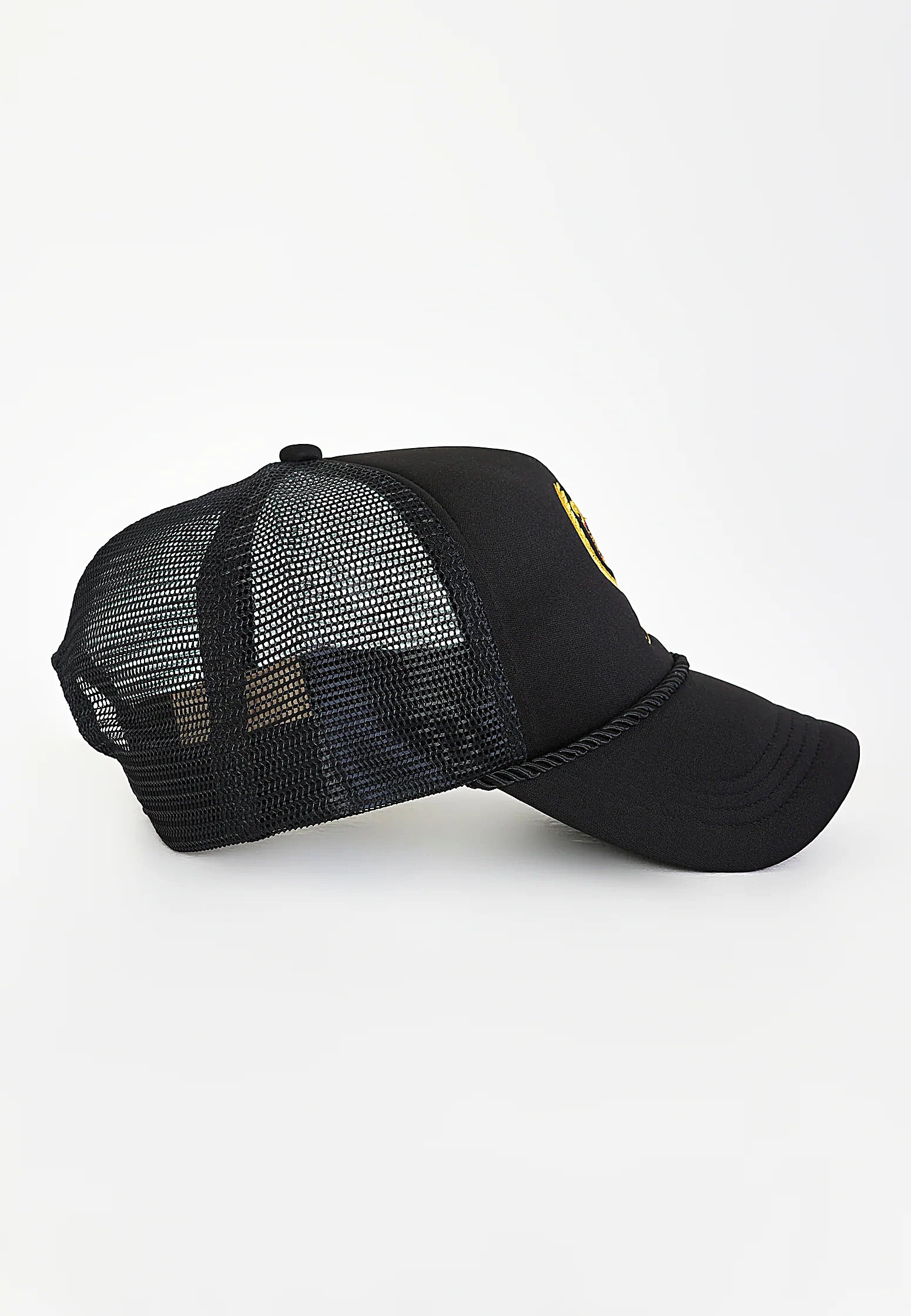 Czapka z daszkiem trucker SIKSILK 29618 - Czarny