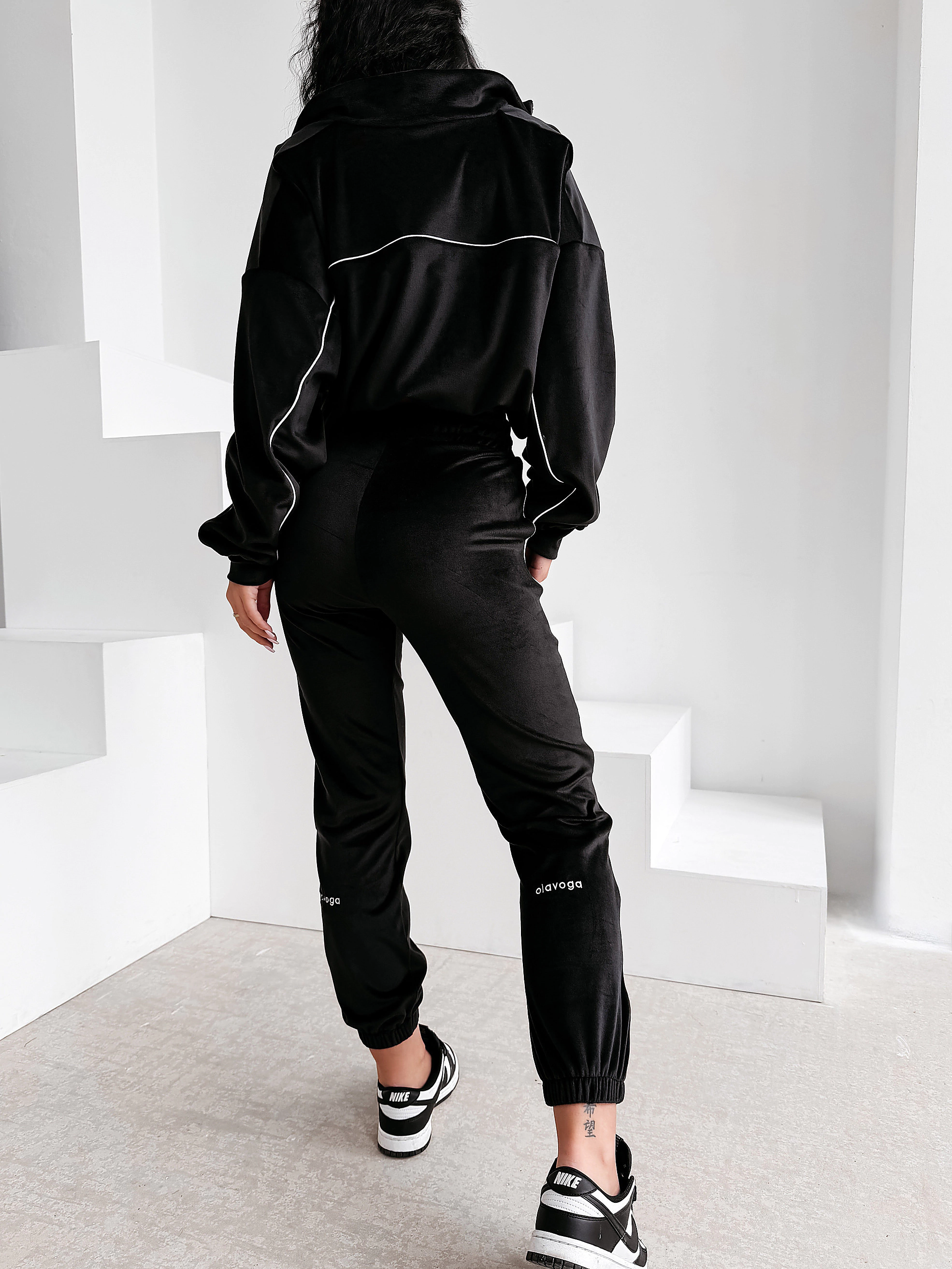 Ladies' velour set OLAVOGA RIFMO - Black