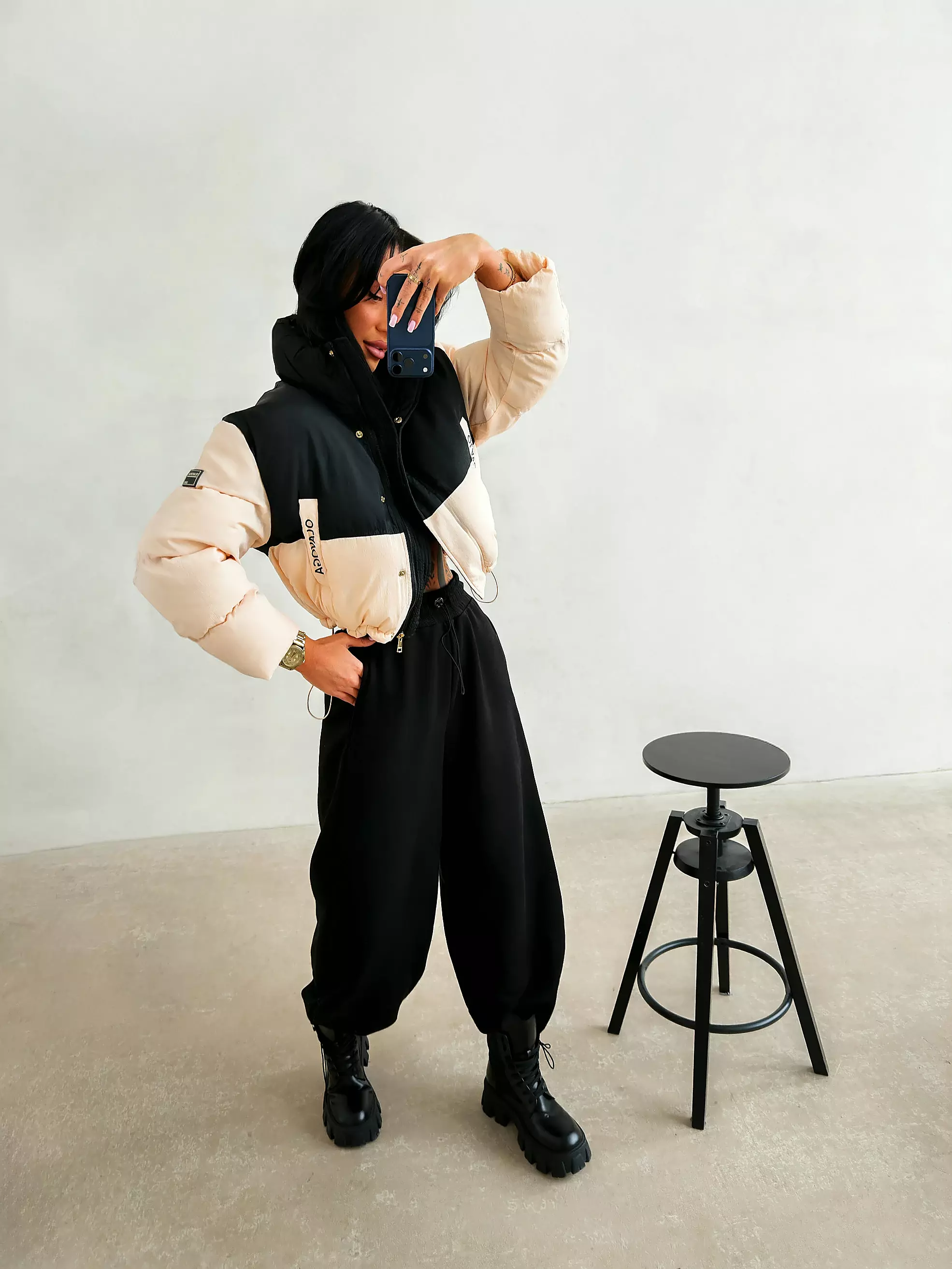 OLAVOGA KIAR kurze Steppjacke für Damen - Schwarz