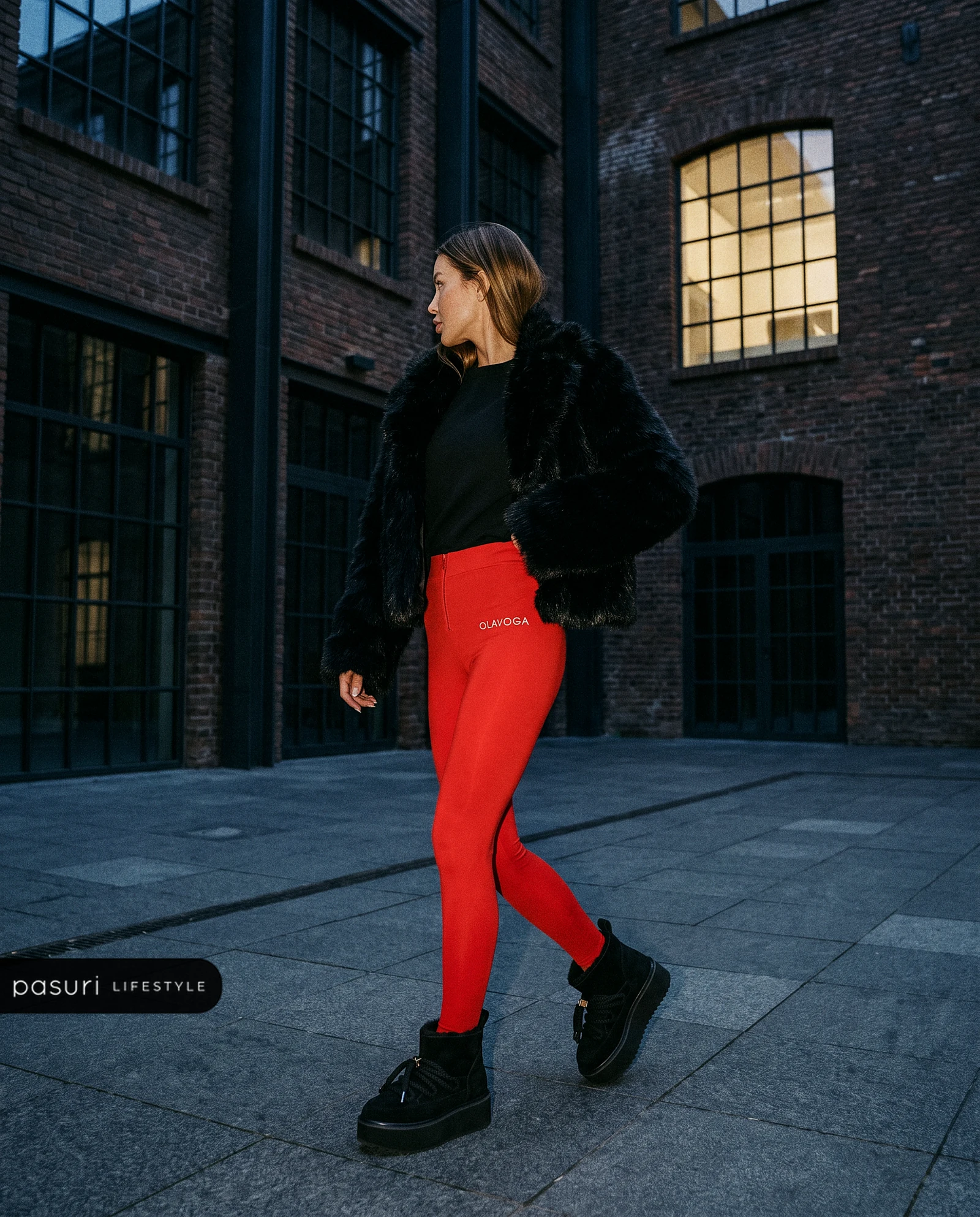 Damen-Leggings mit Reißverschluss OLAVOGA LUXORA – Rot