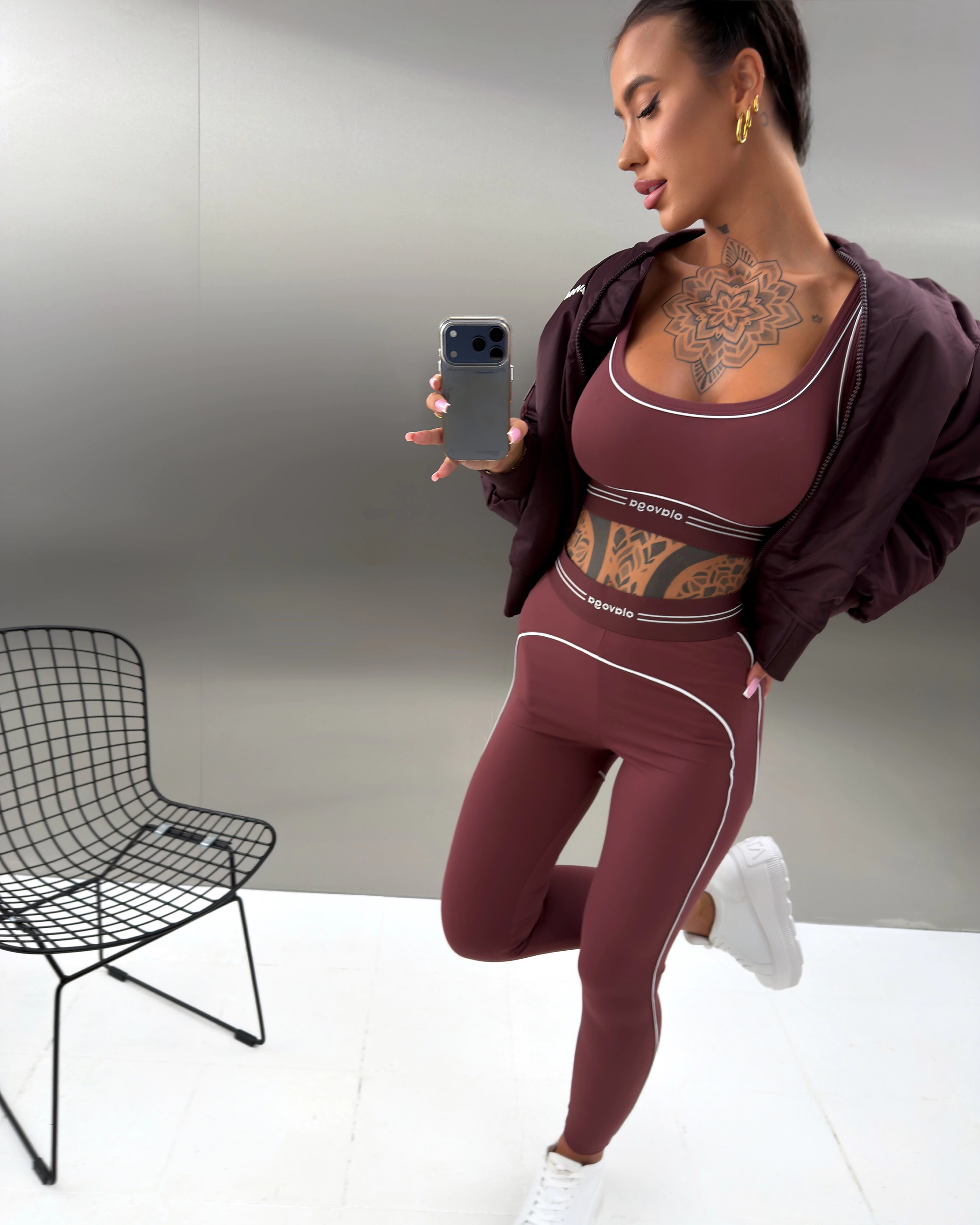 OLAVOGA TOMA women’s sports outfit – Bordeaux
