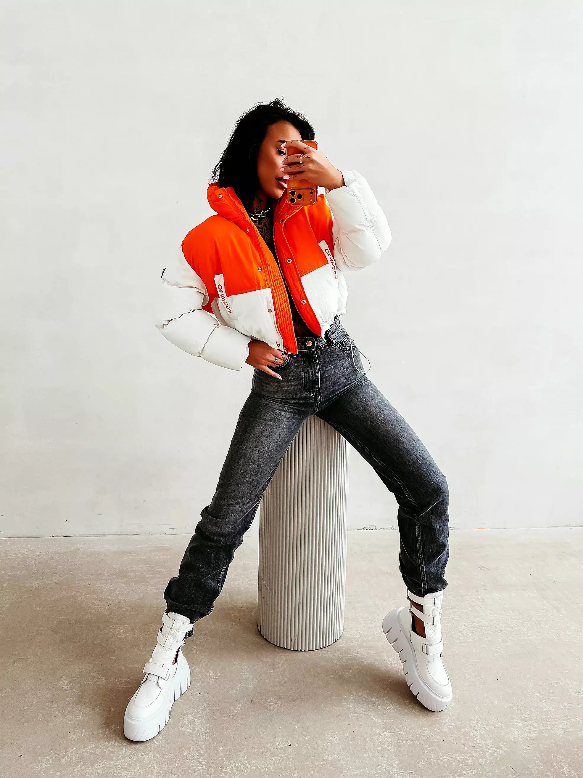 Kurze Steppjacke für Frauen OLAVOGA KIAR - Orange