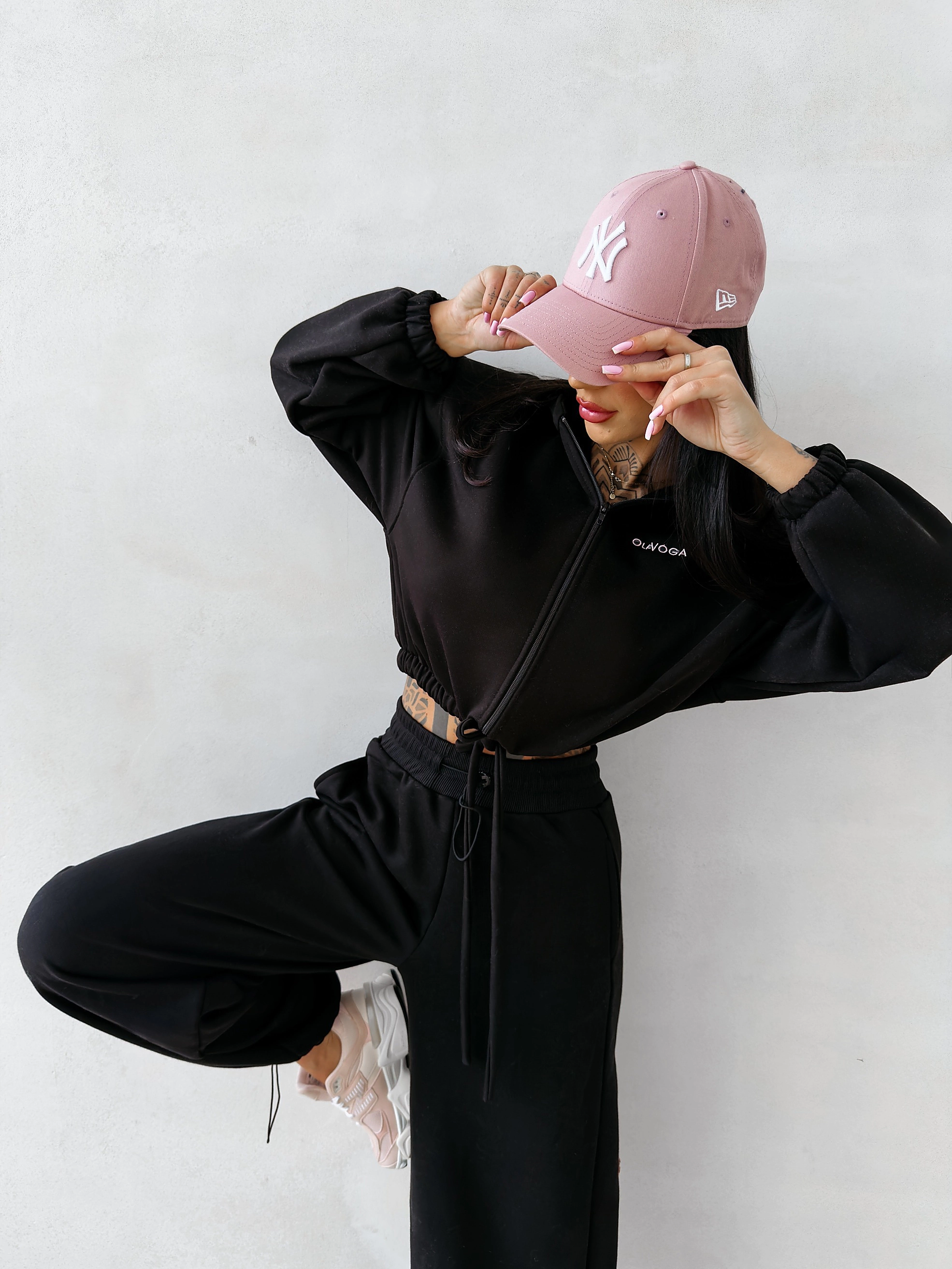 Bluza damska oversize OLAVOGA NERIN - Czarny