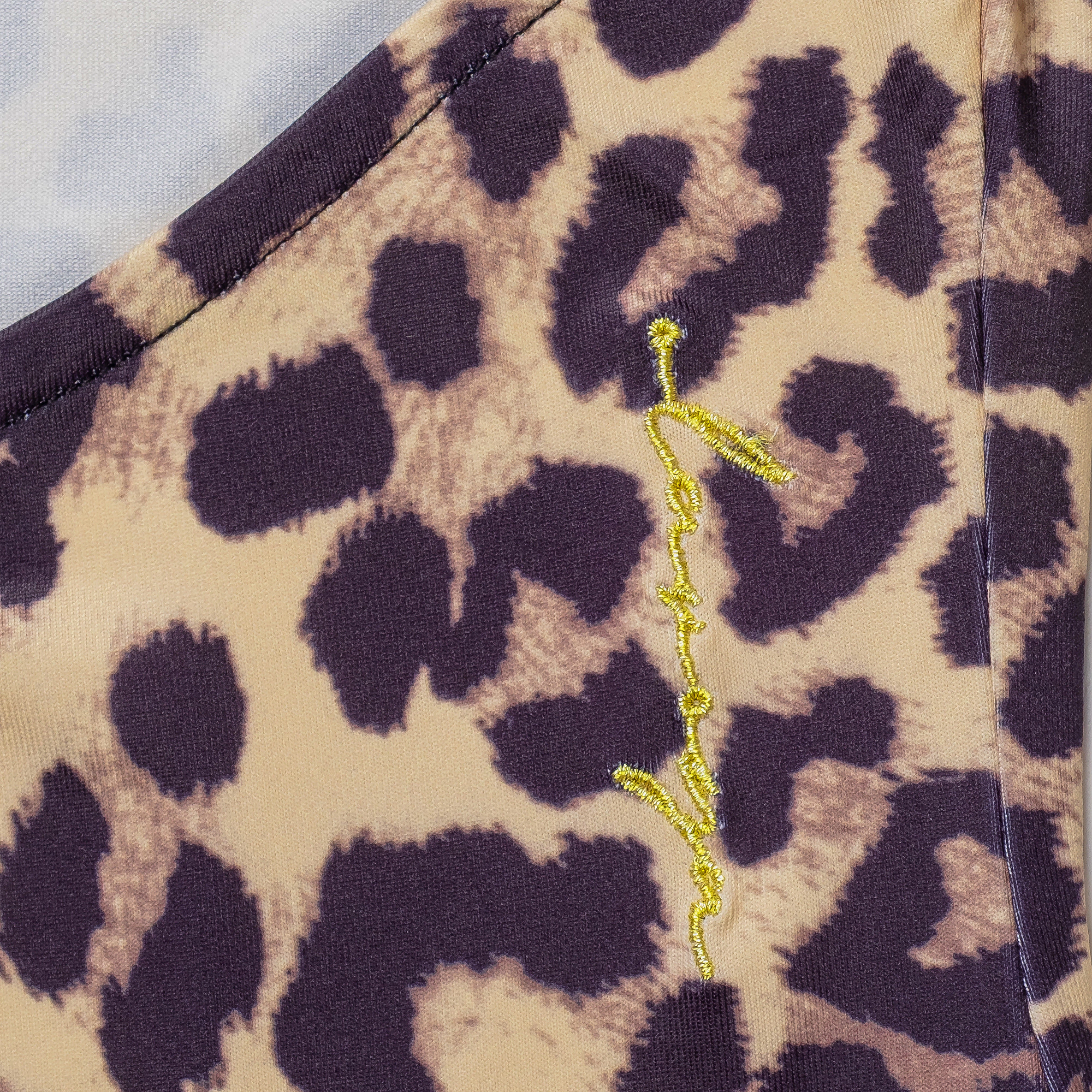 Women's maxi dress in camouflage OLAVOGA MUZA - Brown