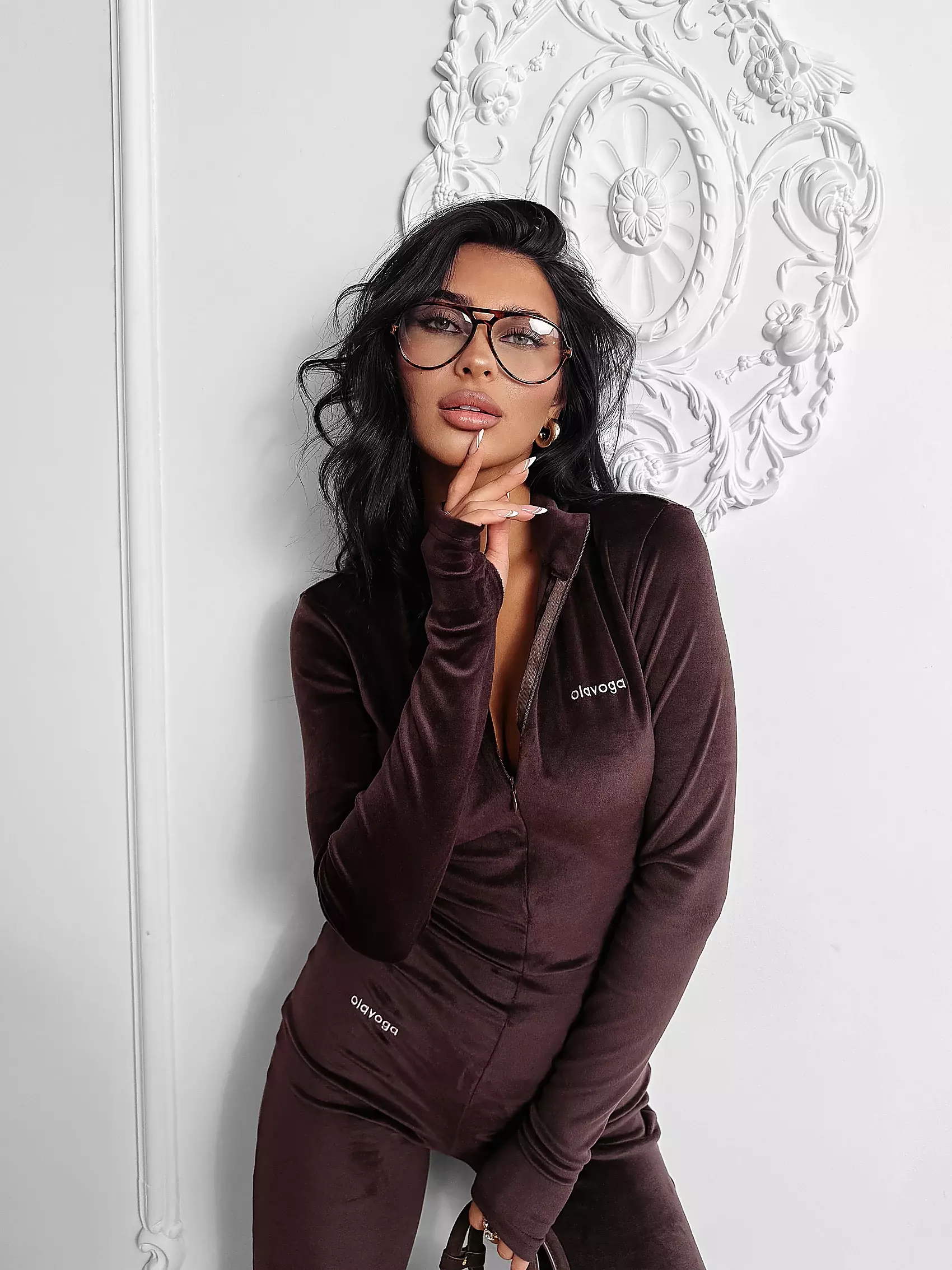 OLAVOGA CRYSTAL FLARE Damen-Pullover aus Velours - Braun