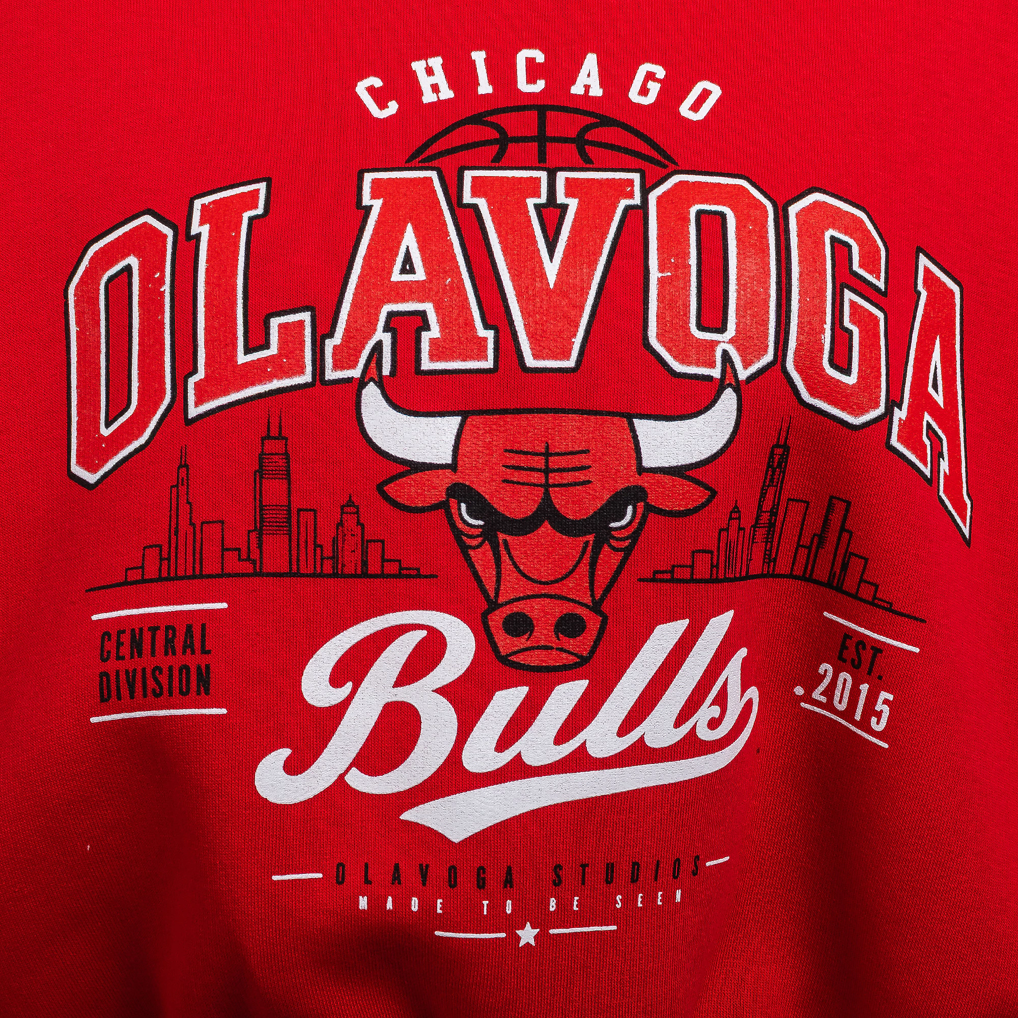 Damen-Sweatshirt „Chicago Bulls“ von OLAVOGA FLANO – Rot