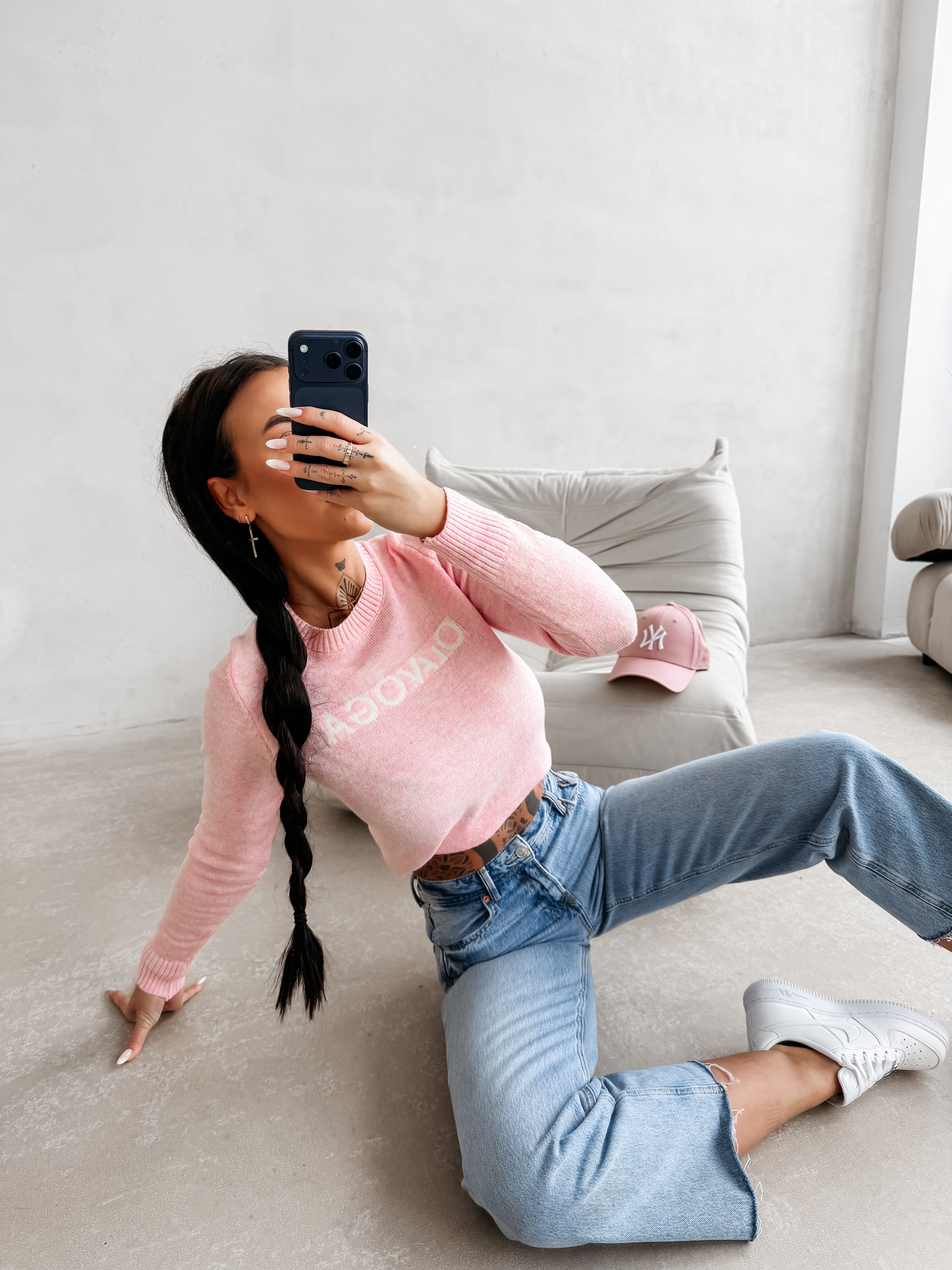 Sweter damski casual OLAVOGA ZAIO - Pudrowy róż