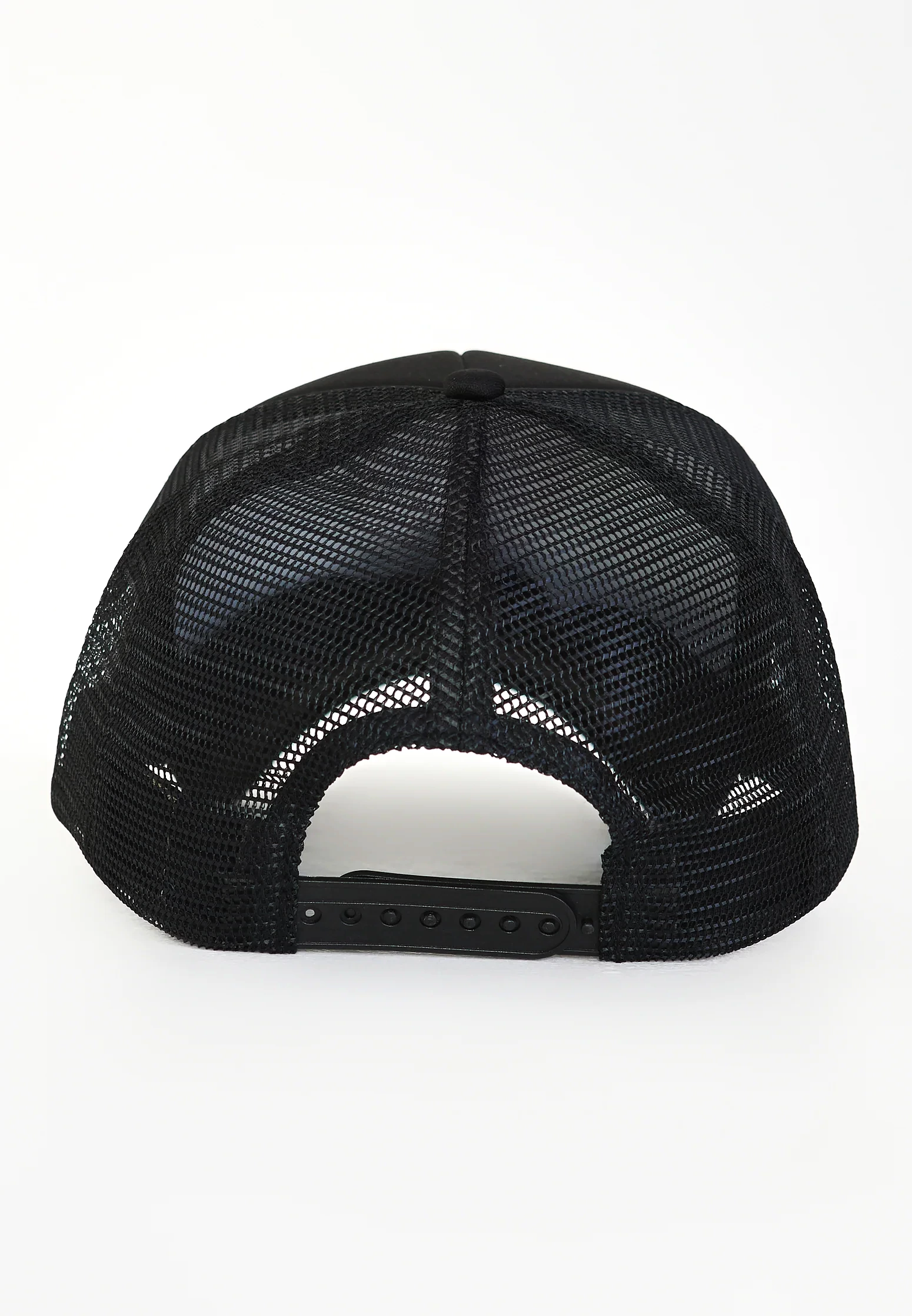 Czapka z daszkiem trucker SIKSILK 29921 - Czarny + Biały