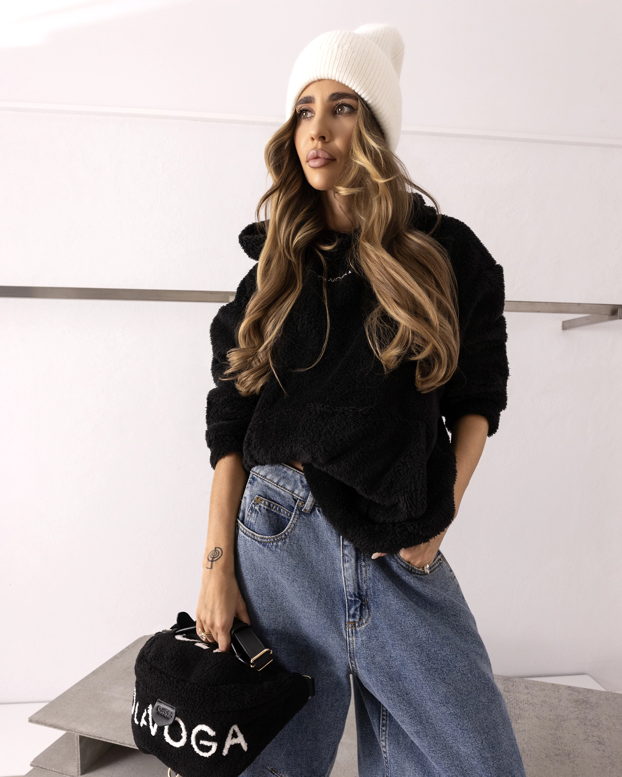 OLAVOGA FIDO Sherpa-Kapuzenpullover für Damen – Schwarz