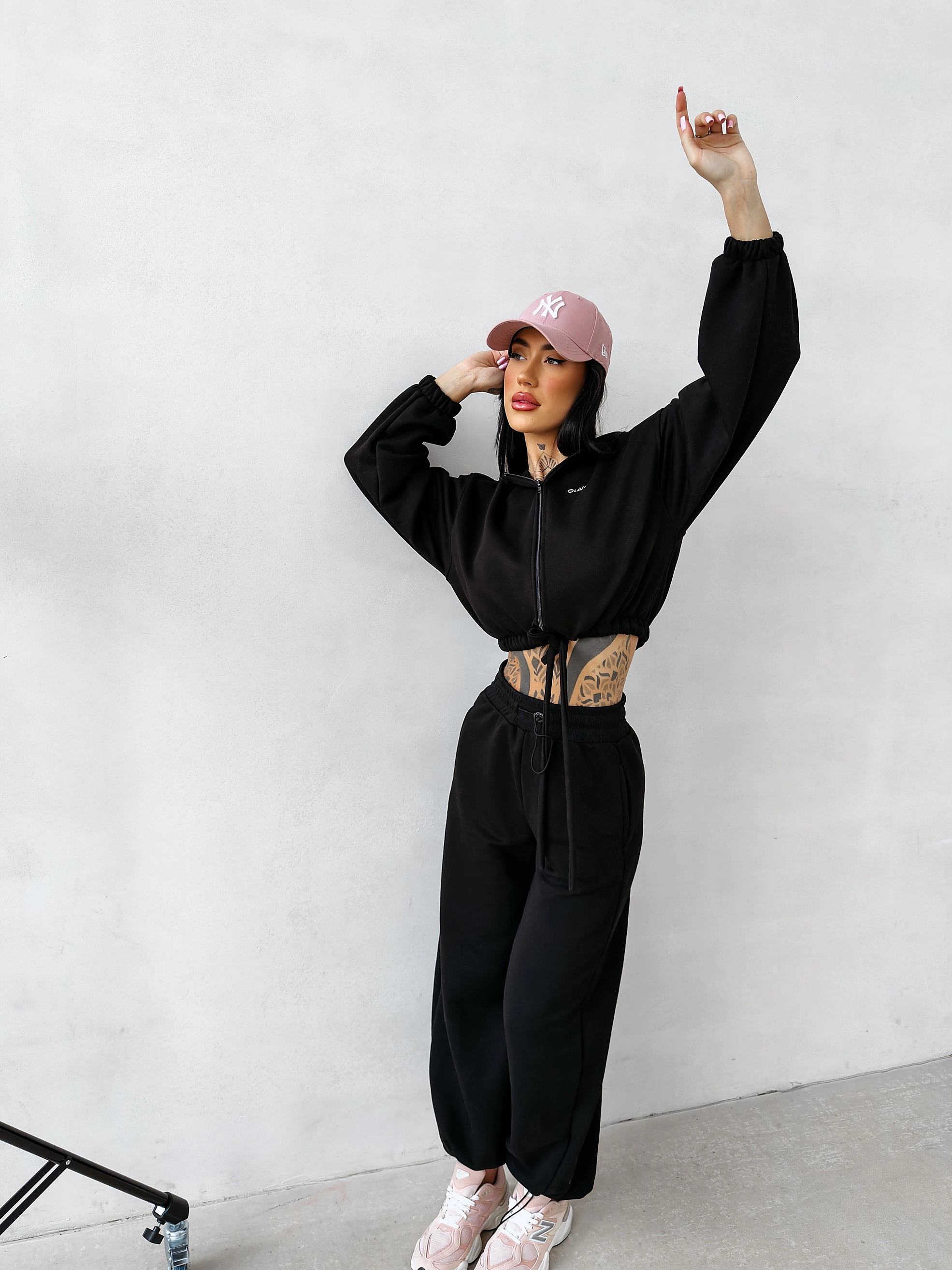 Bluza damska oversize OLAVOGA NERIN - Czarny