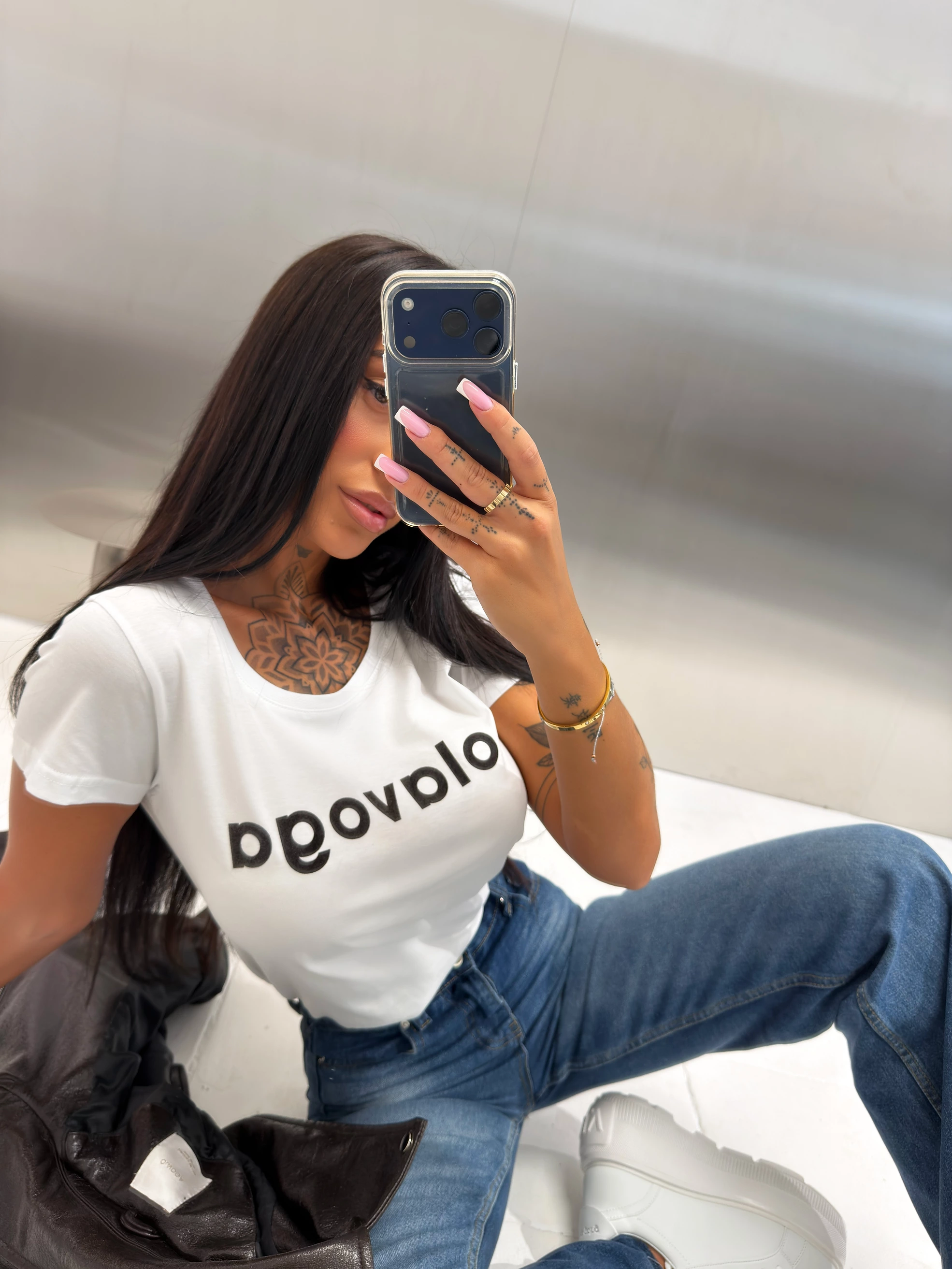 OLAVOGA Essentials: T-shirt basic EARLY - Biały