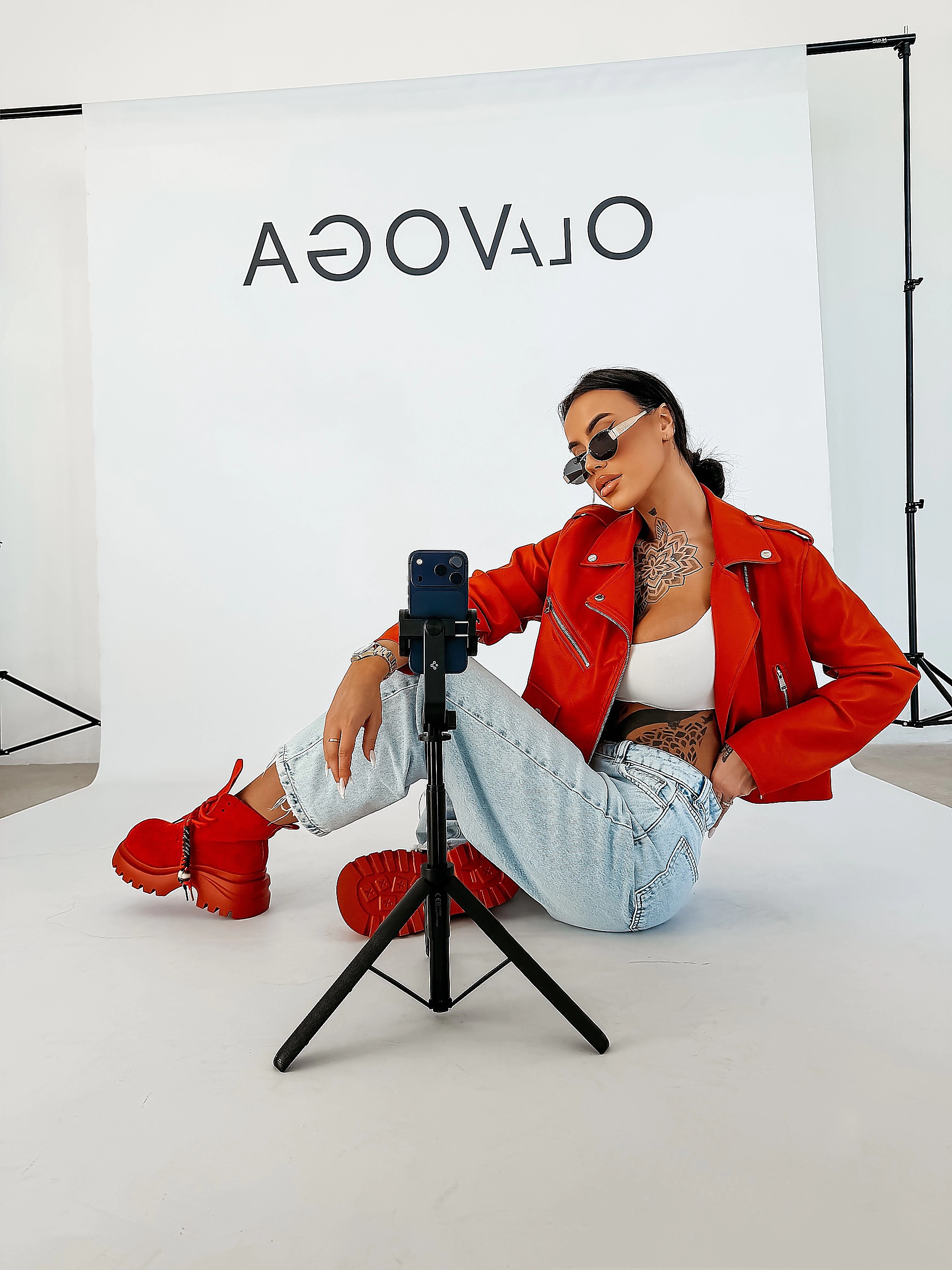 Kurtka damska biker OLAVOGA LADYO - Czerwony