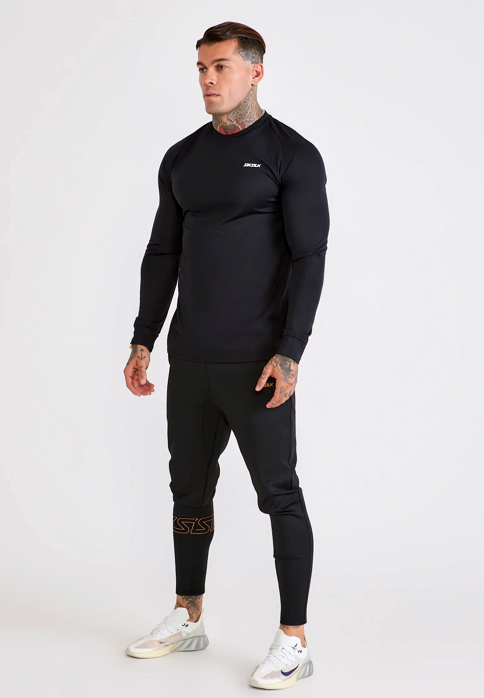 Spodnie męskie dresowe SIKSILK 30097 - Czarny