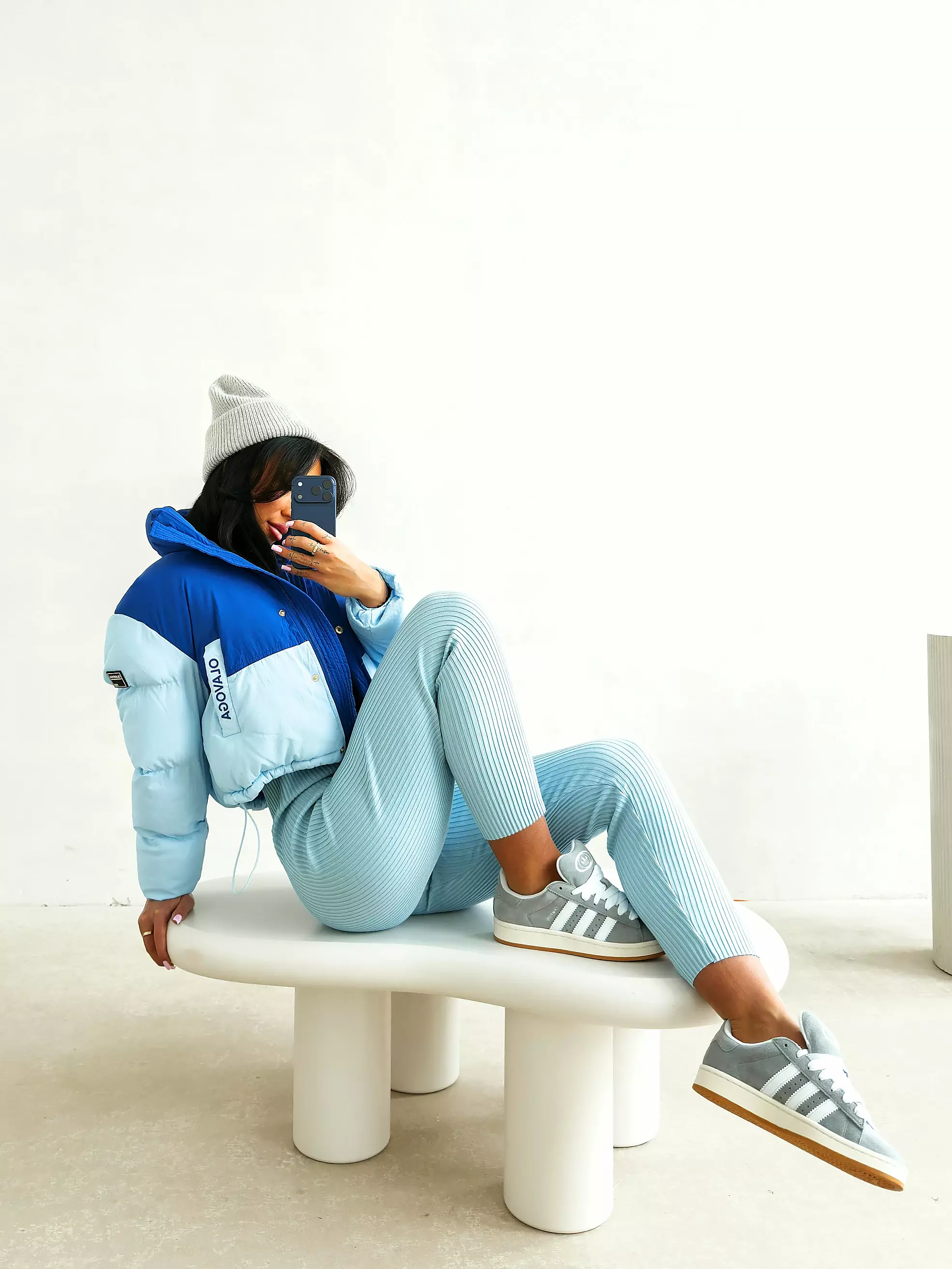 Kurze Damen-Steppjacke OLAVOGA KIAR - Indigo