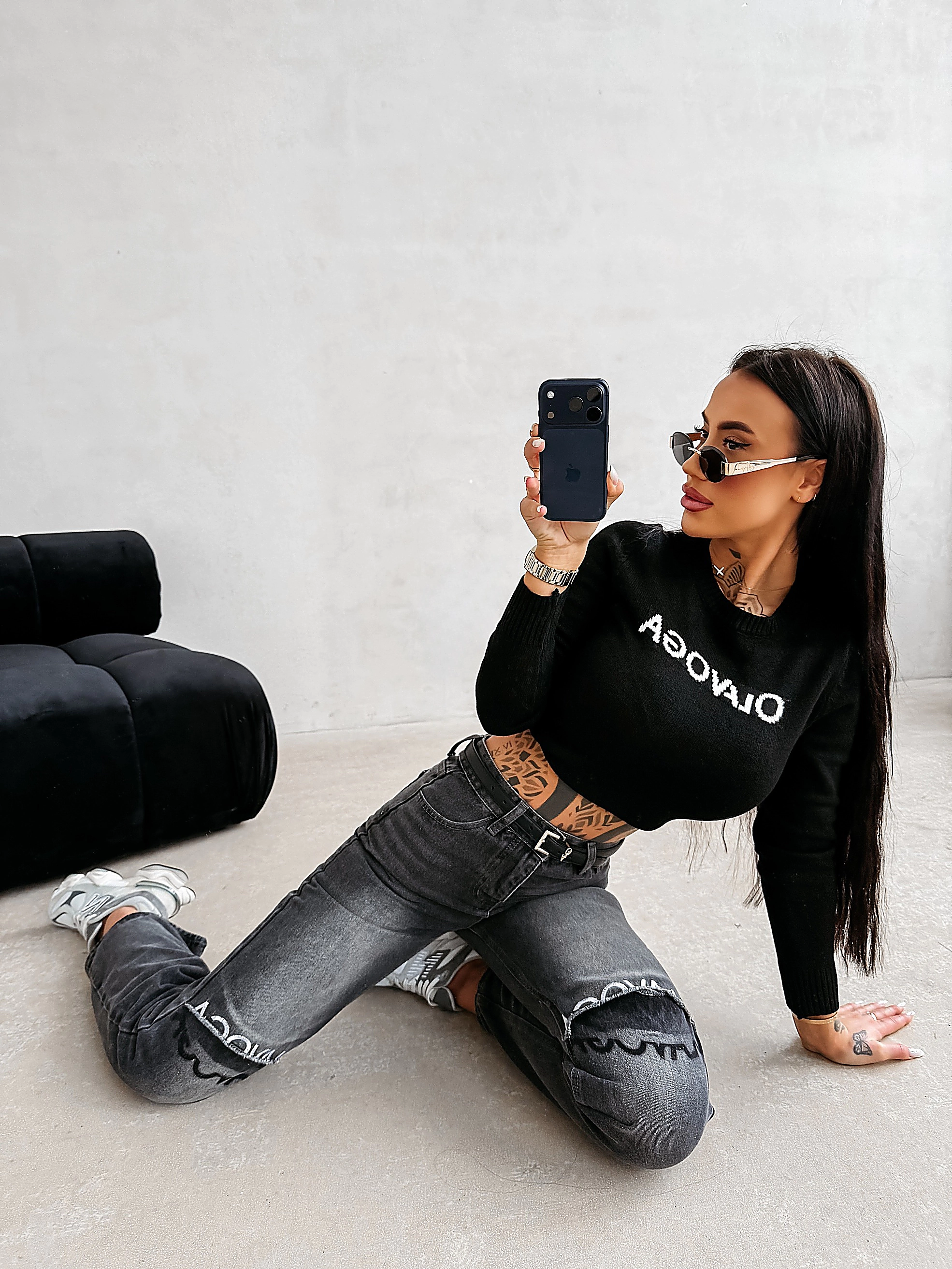Sweter damski casual OLAVOGA ZAIO - Czarny